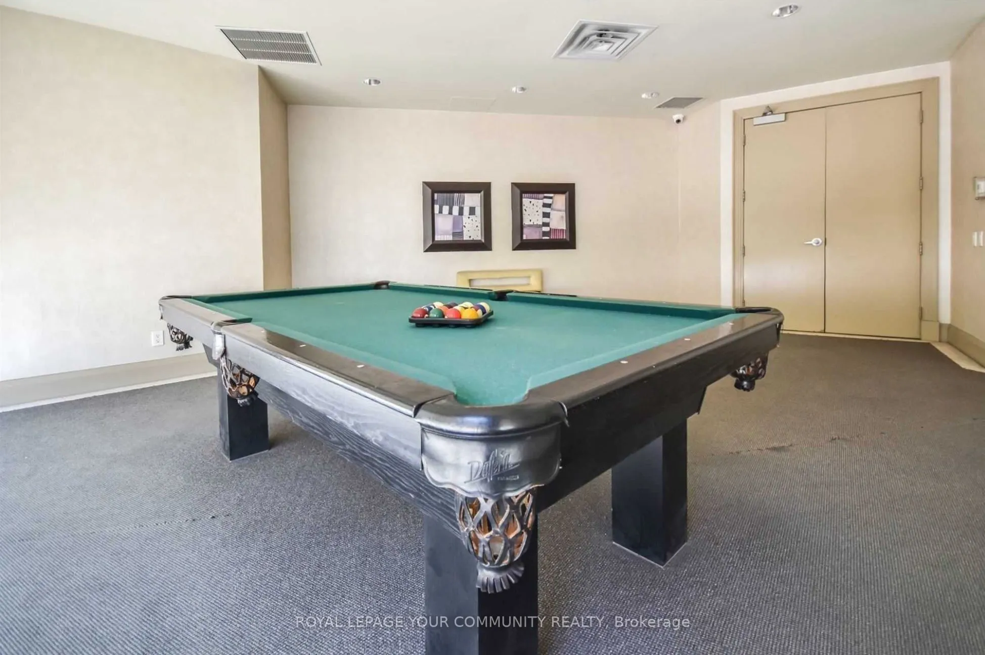 28 Harrison Garden Boulevard #706