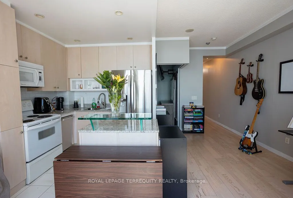 8 York Street #3108
