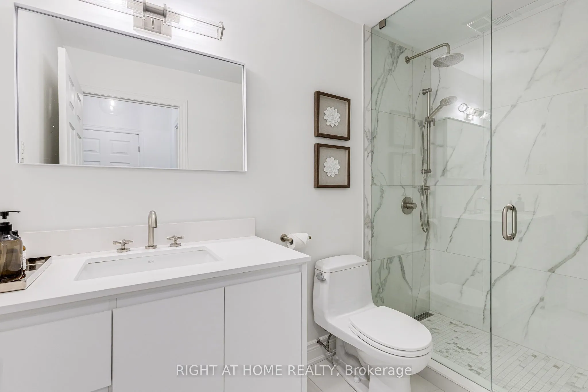 801 Lawrence Avenue E, #208