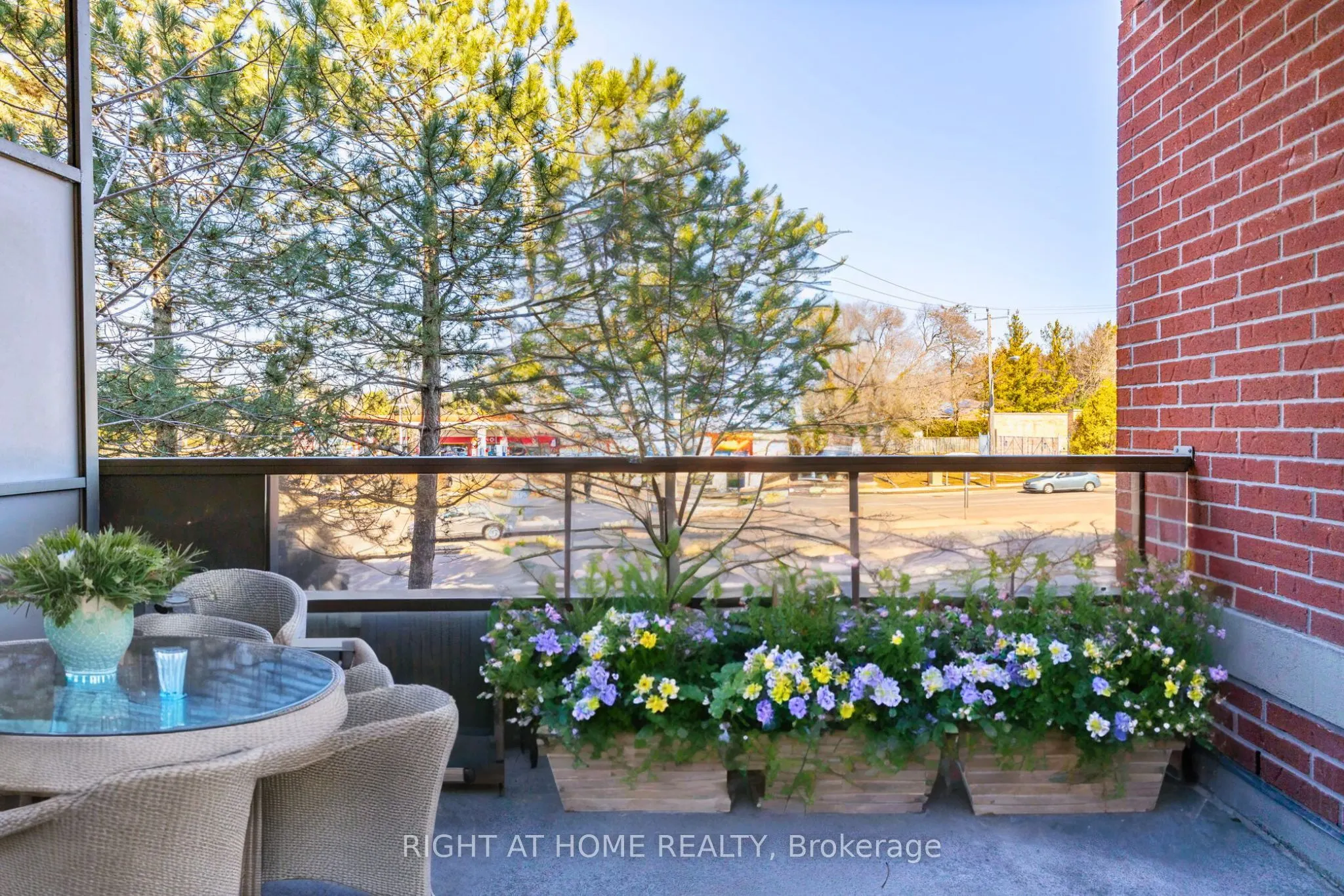 801 Lawrence Avenue E, #208