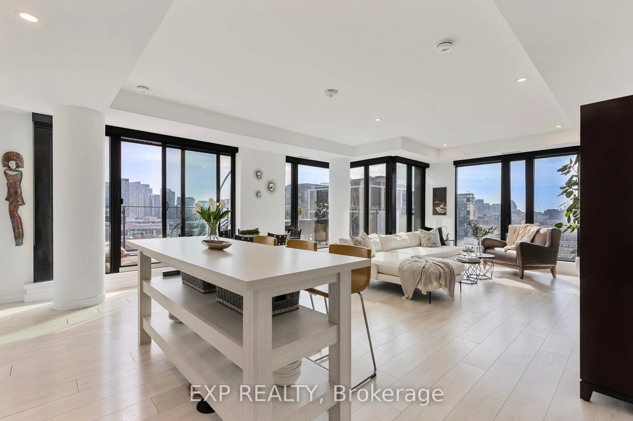505 Richmond Street W, #1005