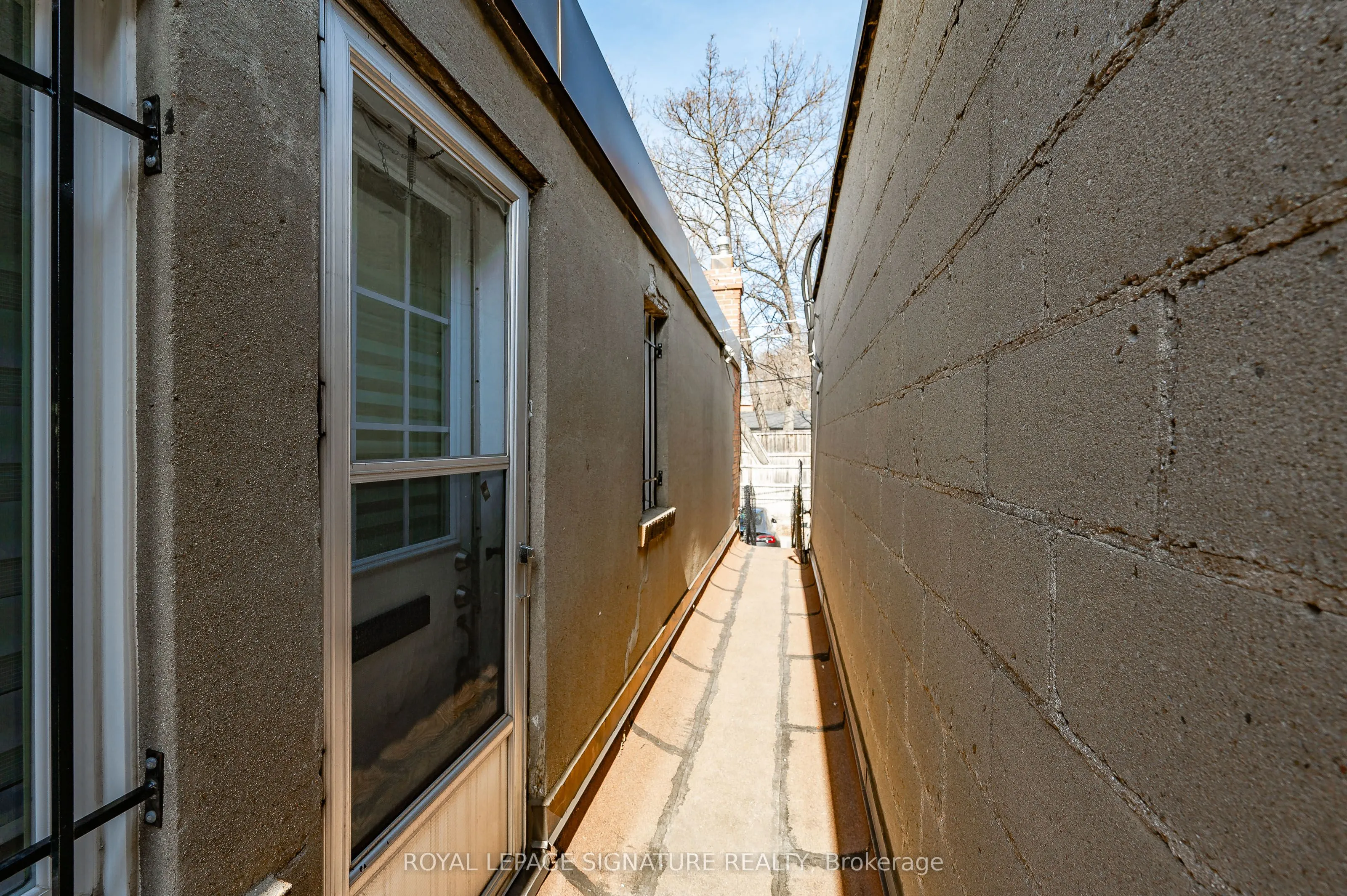1138 Eglinton Avenue W, #2nd Floor