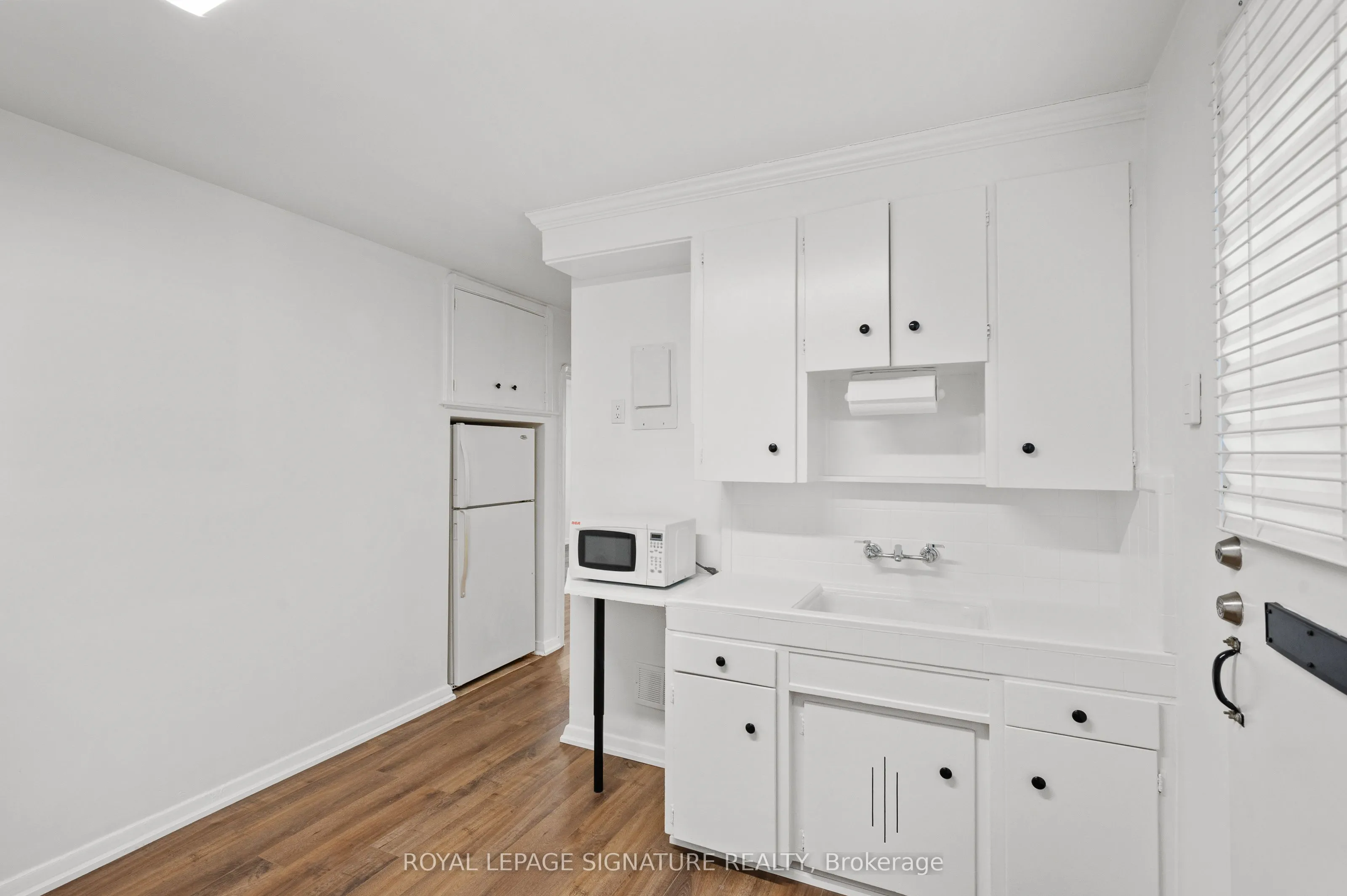 1138 Eglinton Avenue W, #2nd Floor