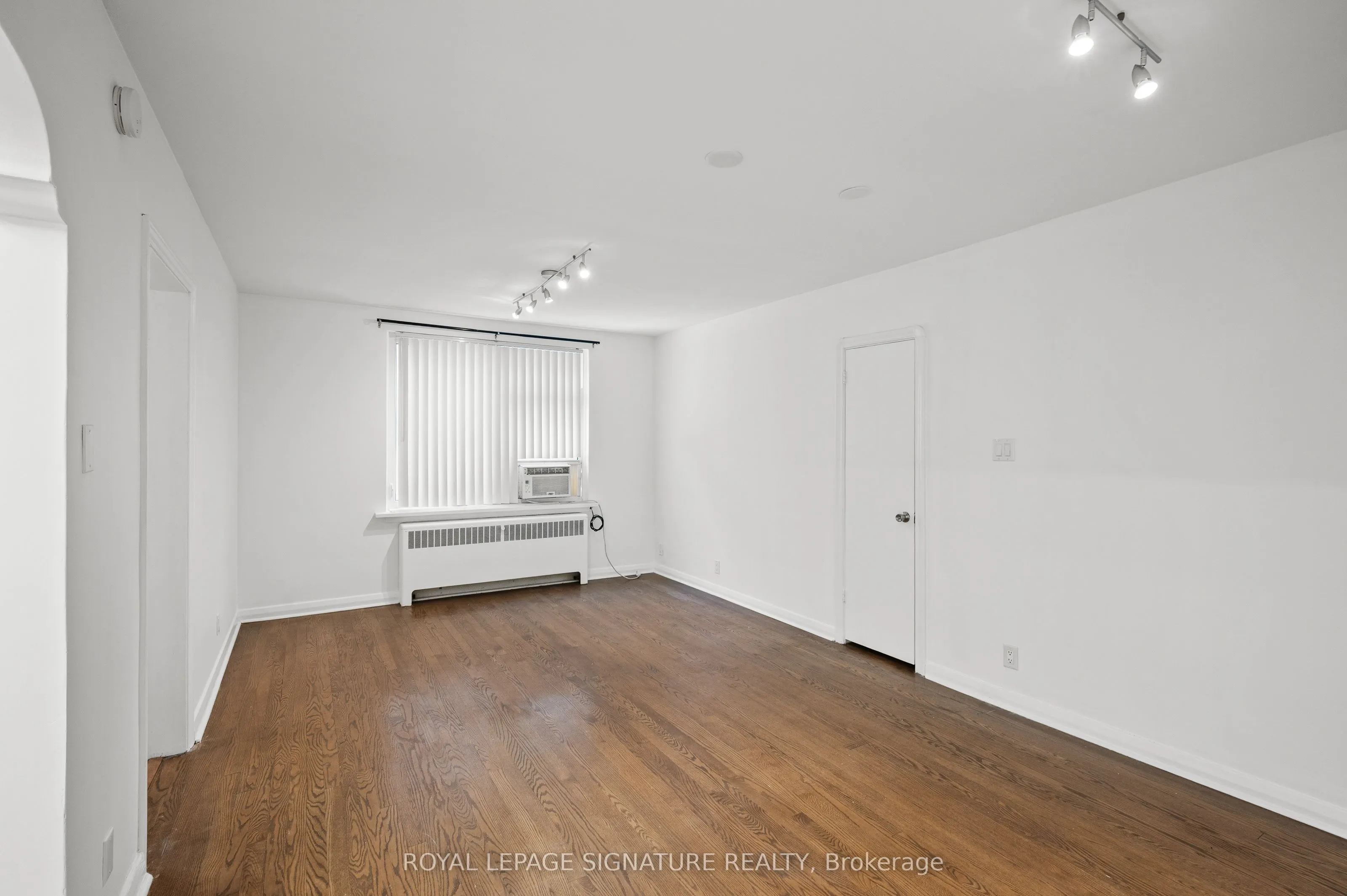 1138 Eglinton Avenue W, #2nd Floor
