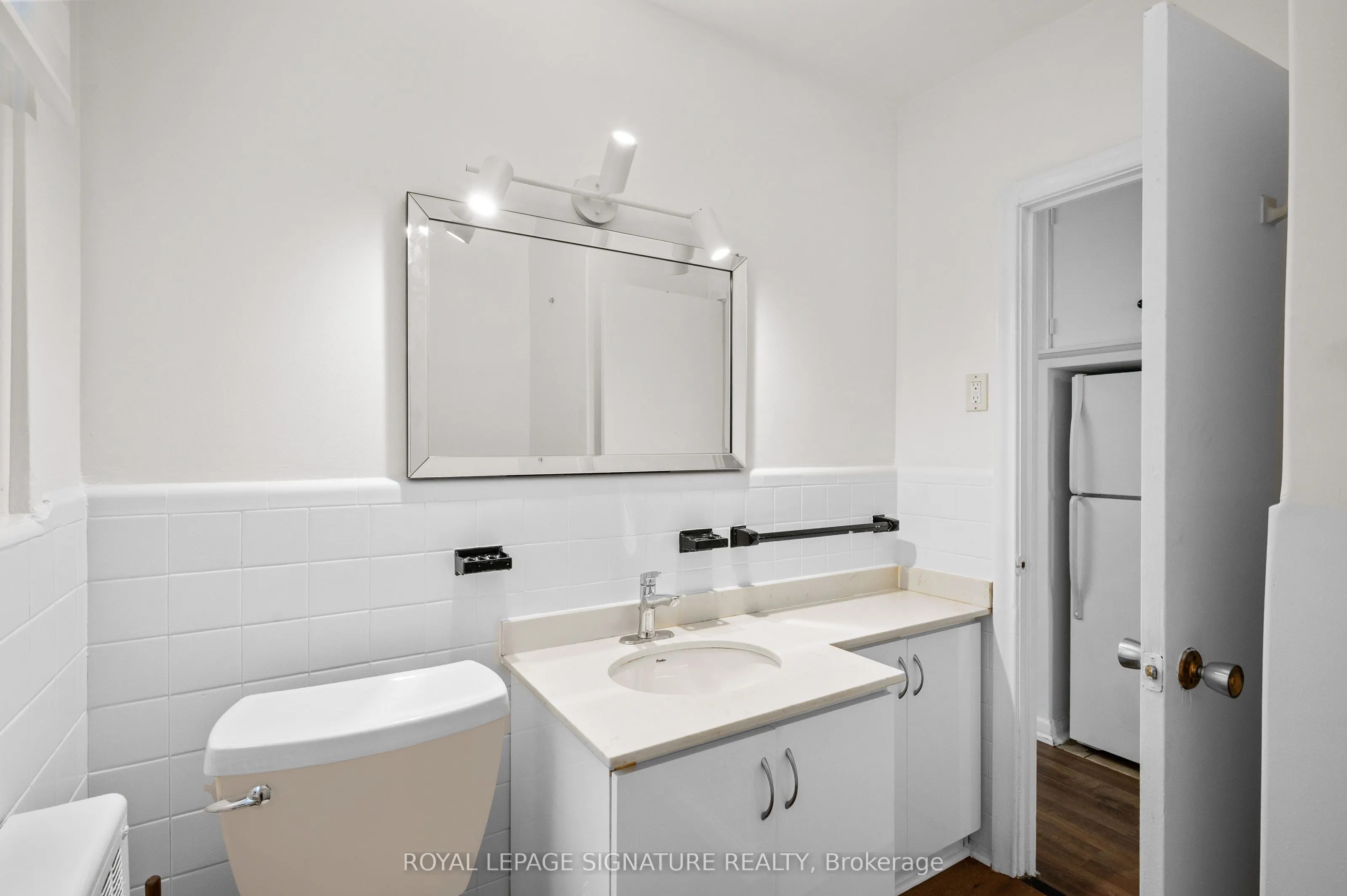 1138 Eglinton Avenue W, #2nd Floor