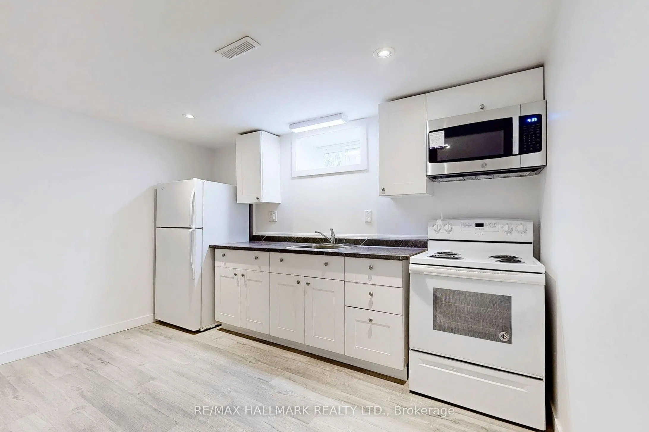 663 Sheppard Avenue W, ##4 Basement