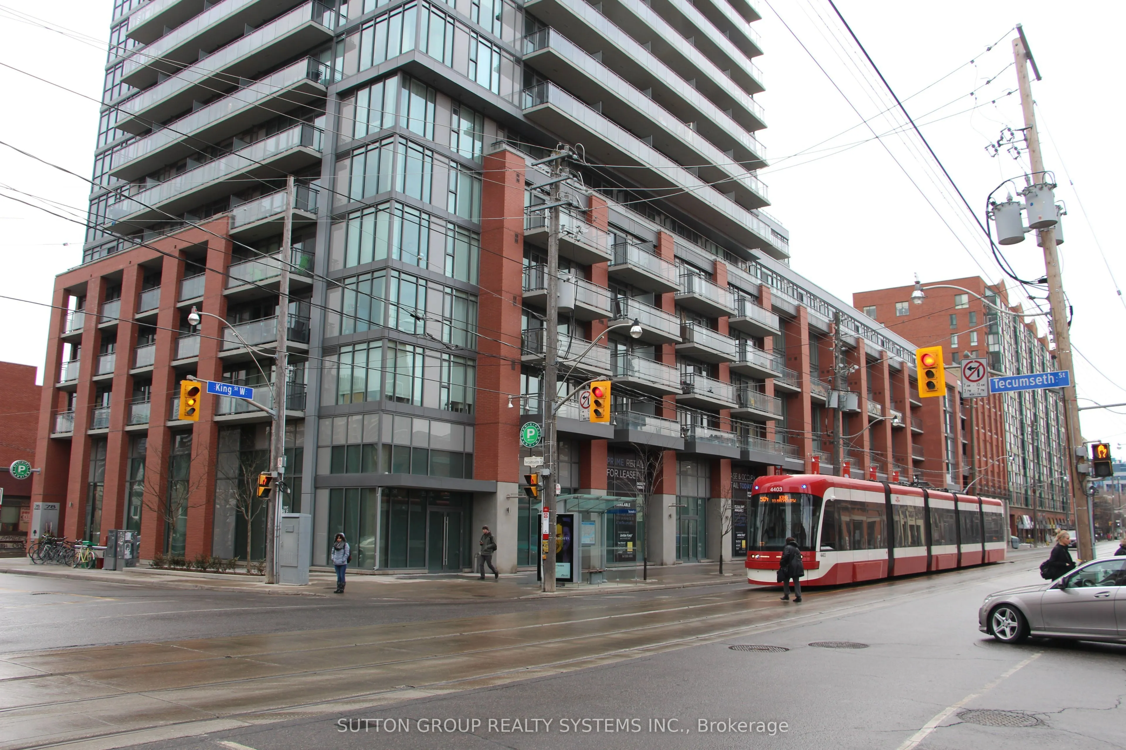 775 King Street W, #518