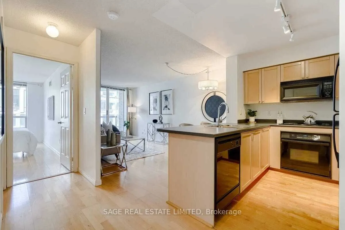 311 Richmond Street E, #605