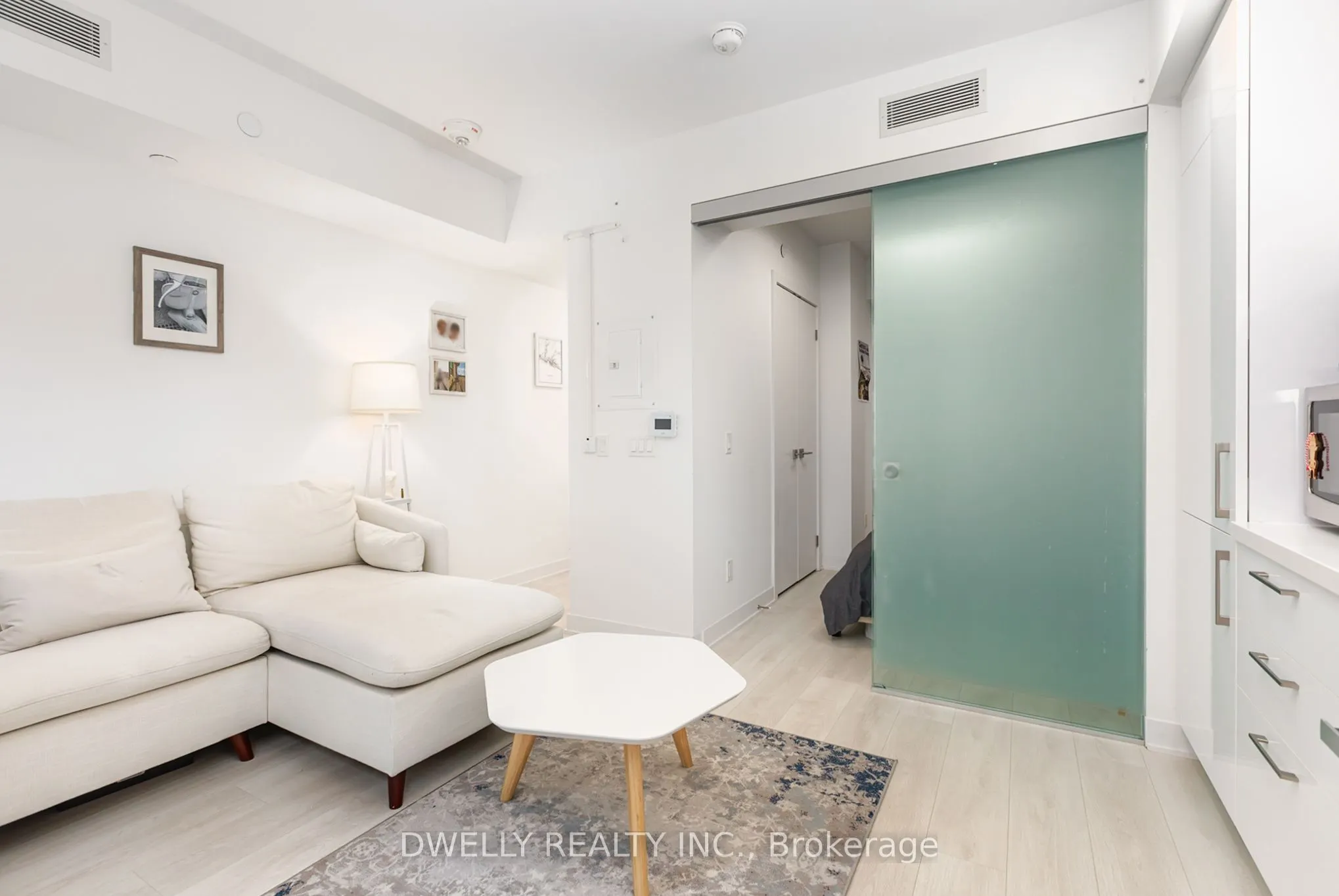 188 Cumberland Street, #1805