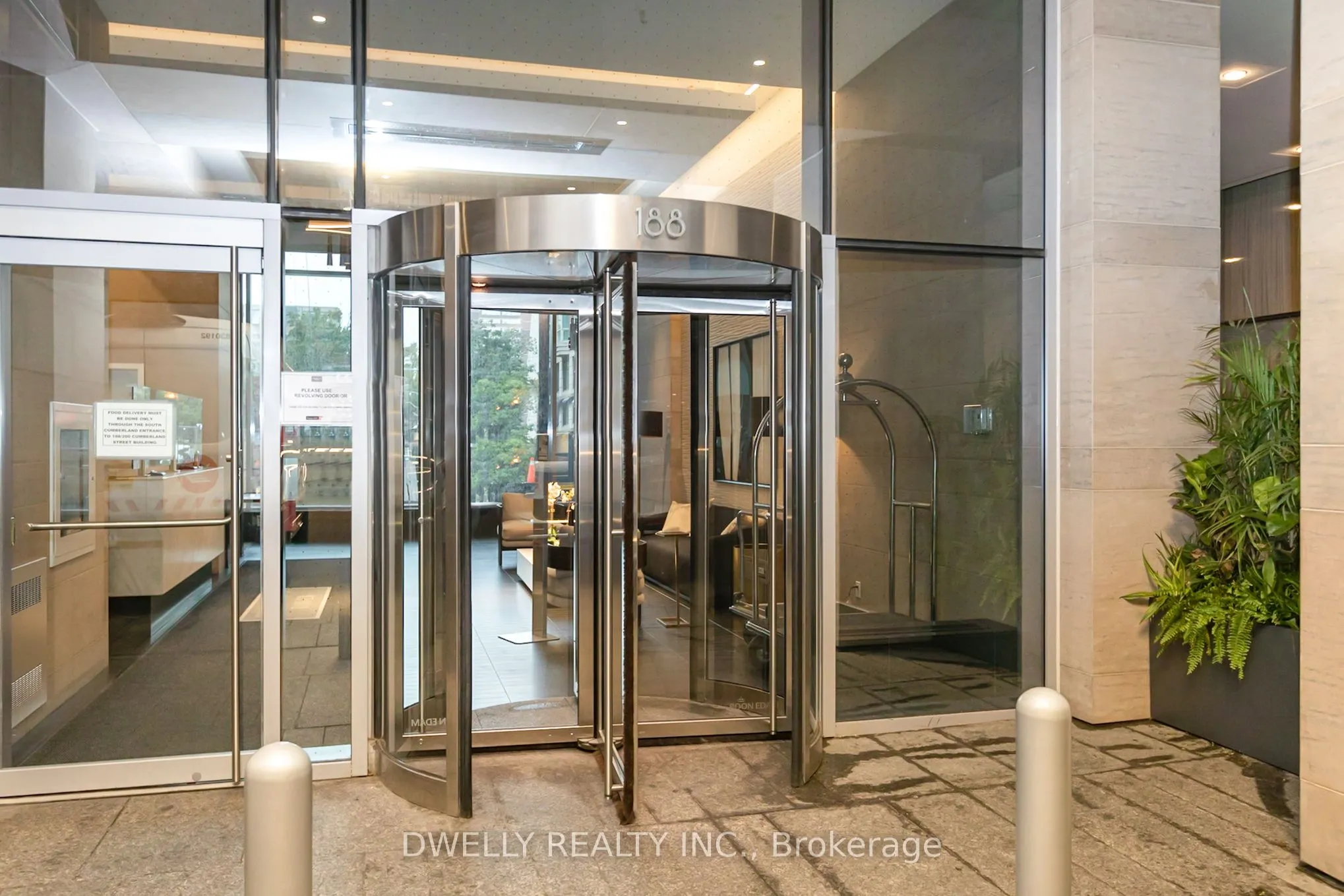188 Cumberland Street, #1805