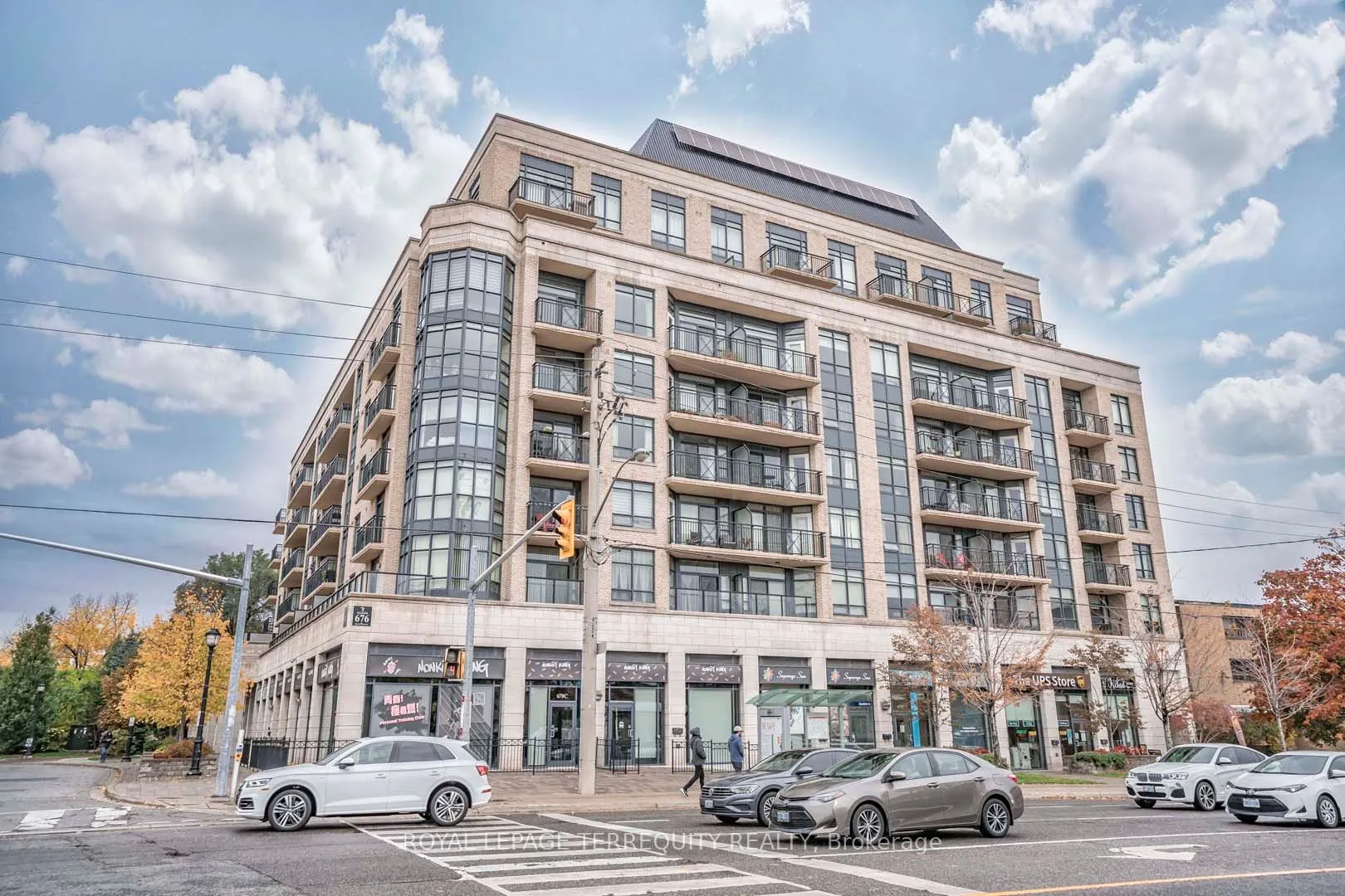 676 Sheppard Avenue E, #607