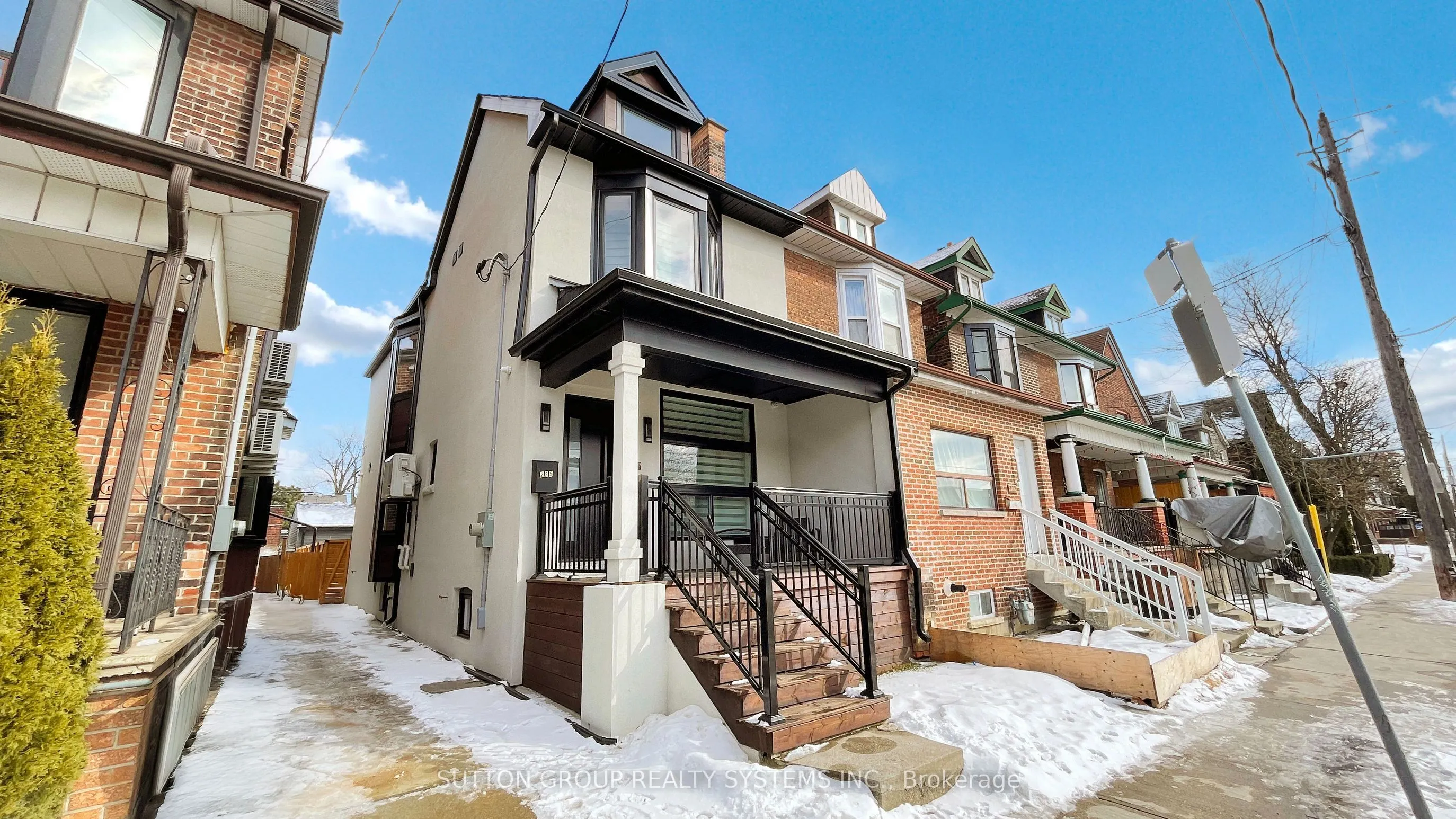 225 Christie Street