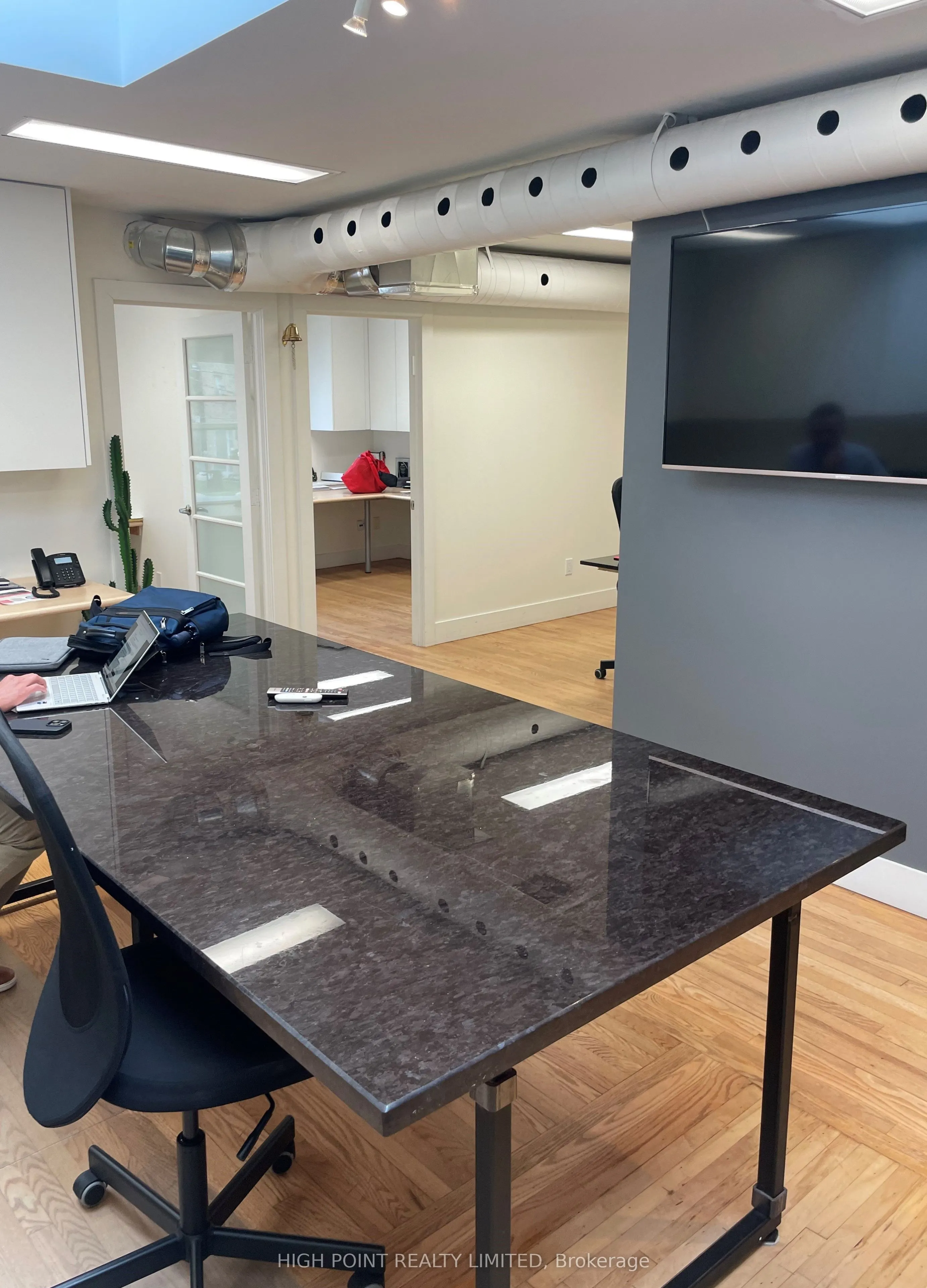 510 Eglinton Avenue W, #202