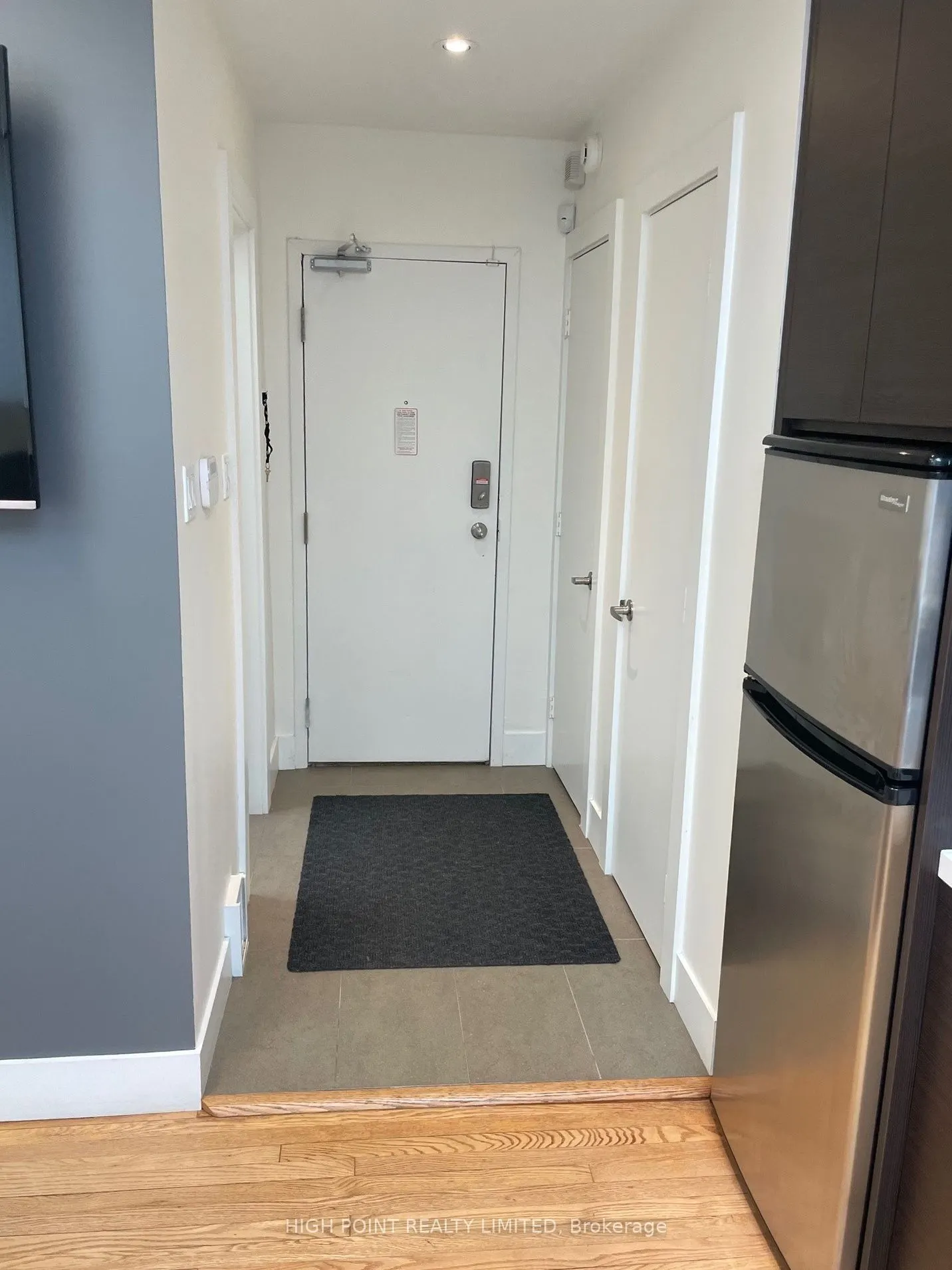 510 Eglinton Avenue W, #202