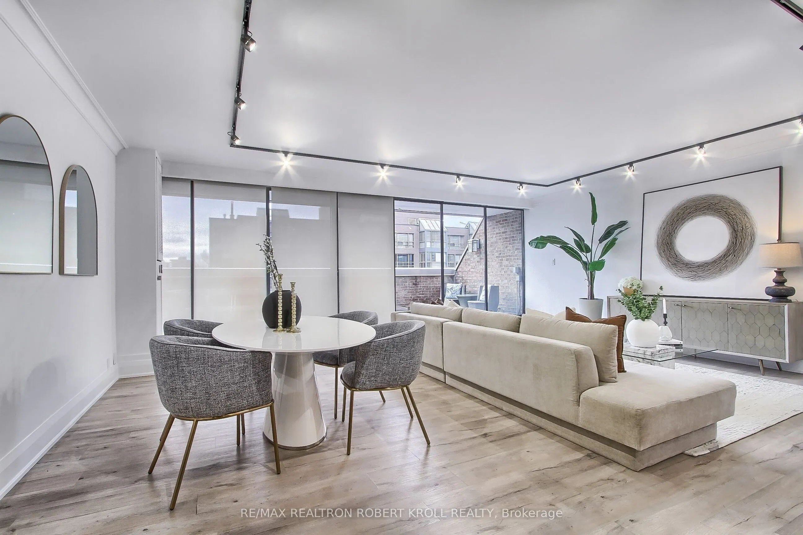 55A Avenue Road, #406