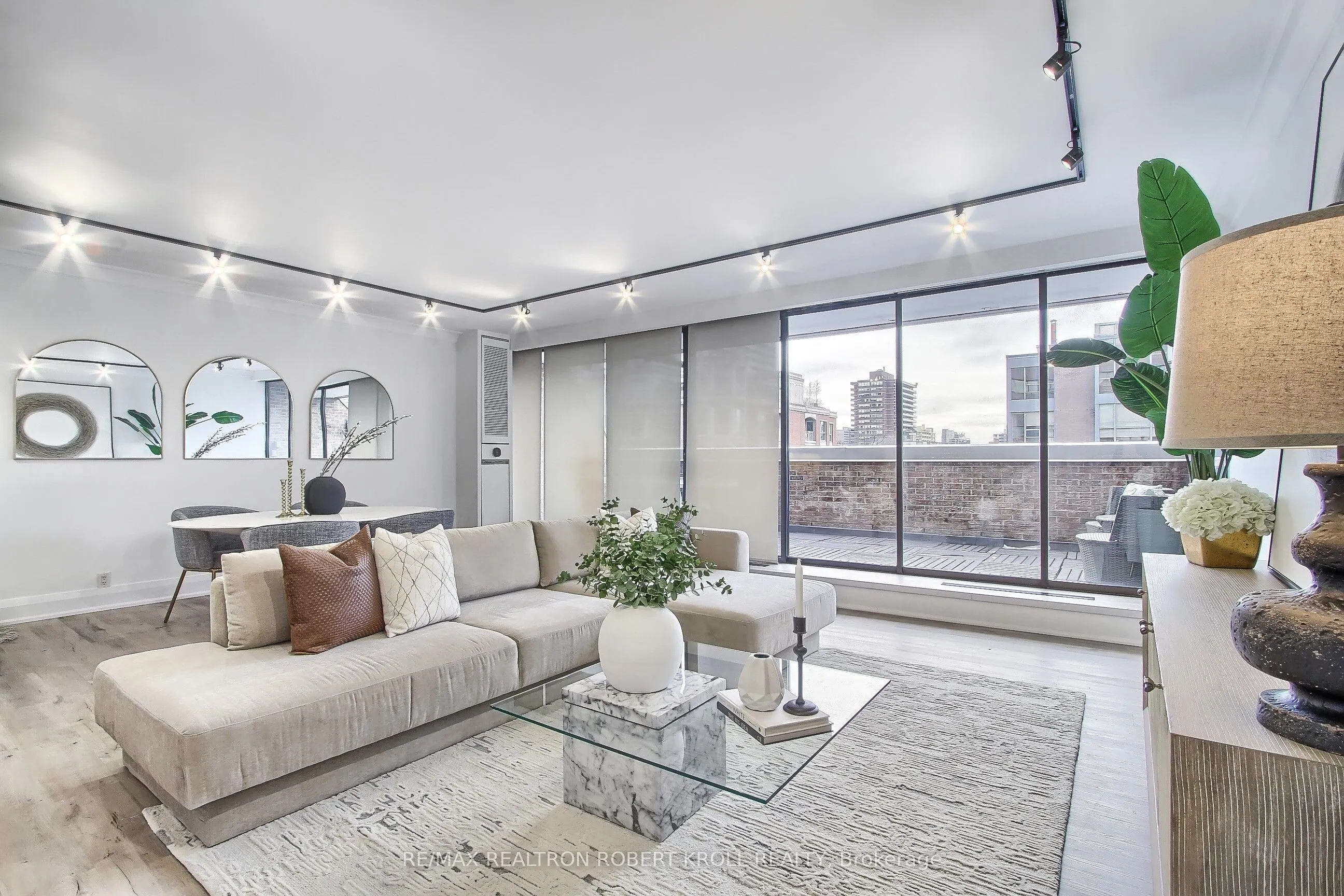 55A Avenue Road, #406