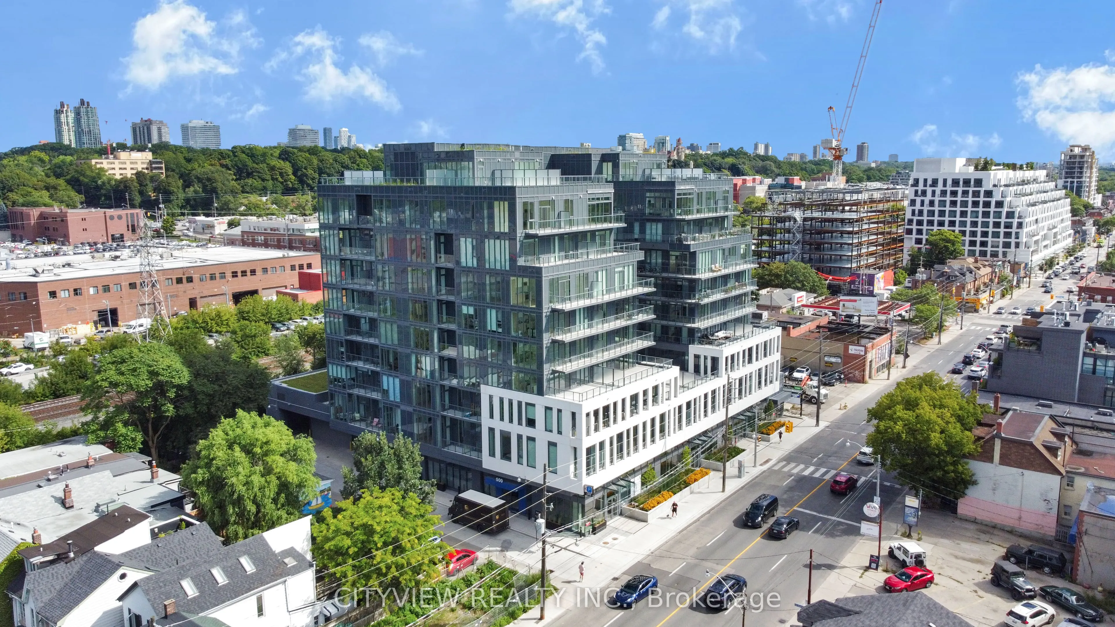 500 Dupont Street, #PH10