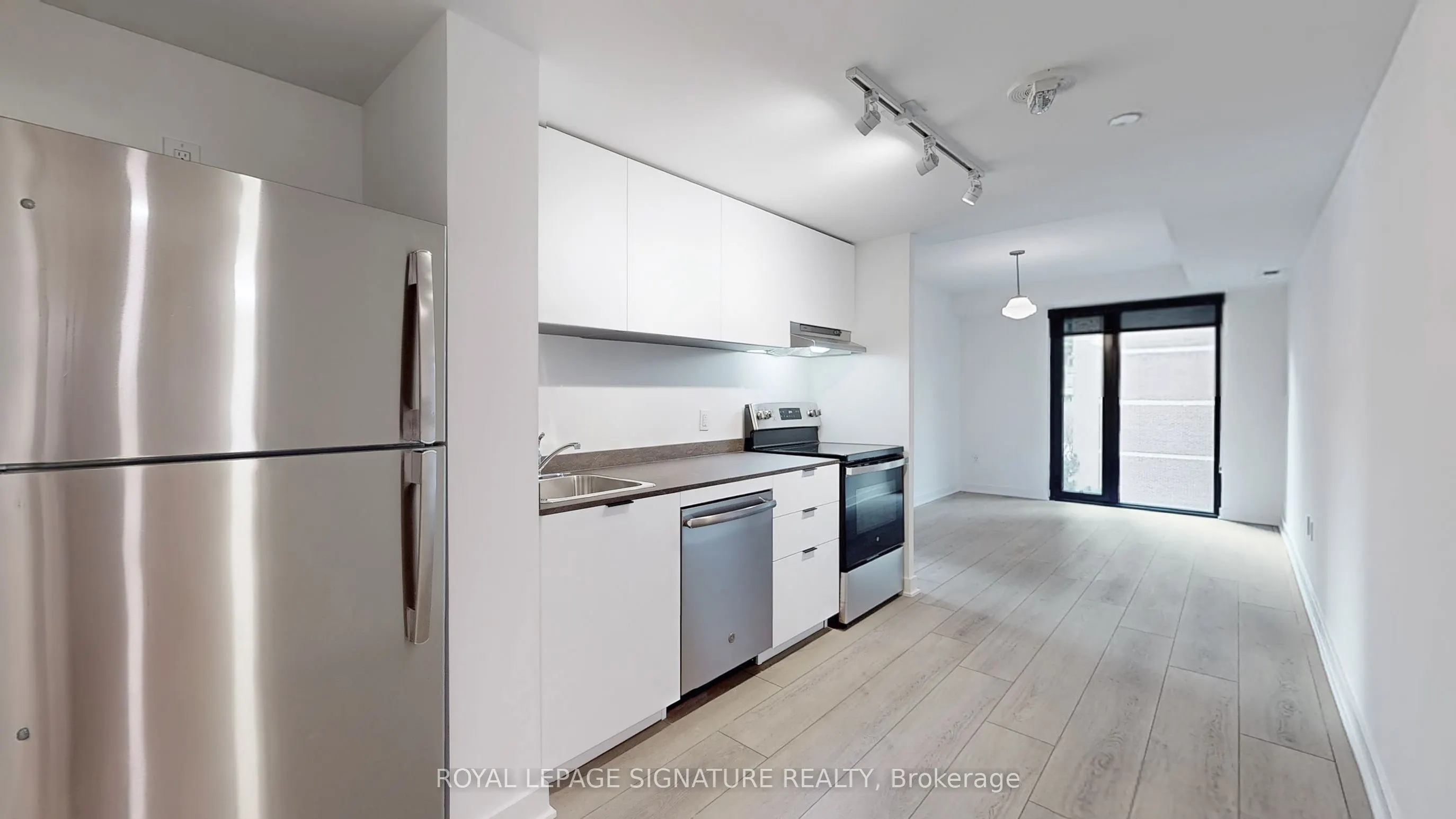 61 Charles Street E, #618