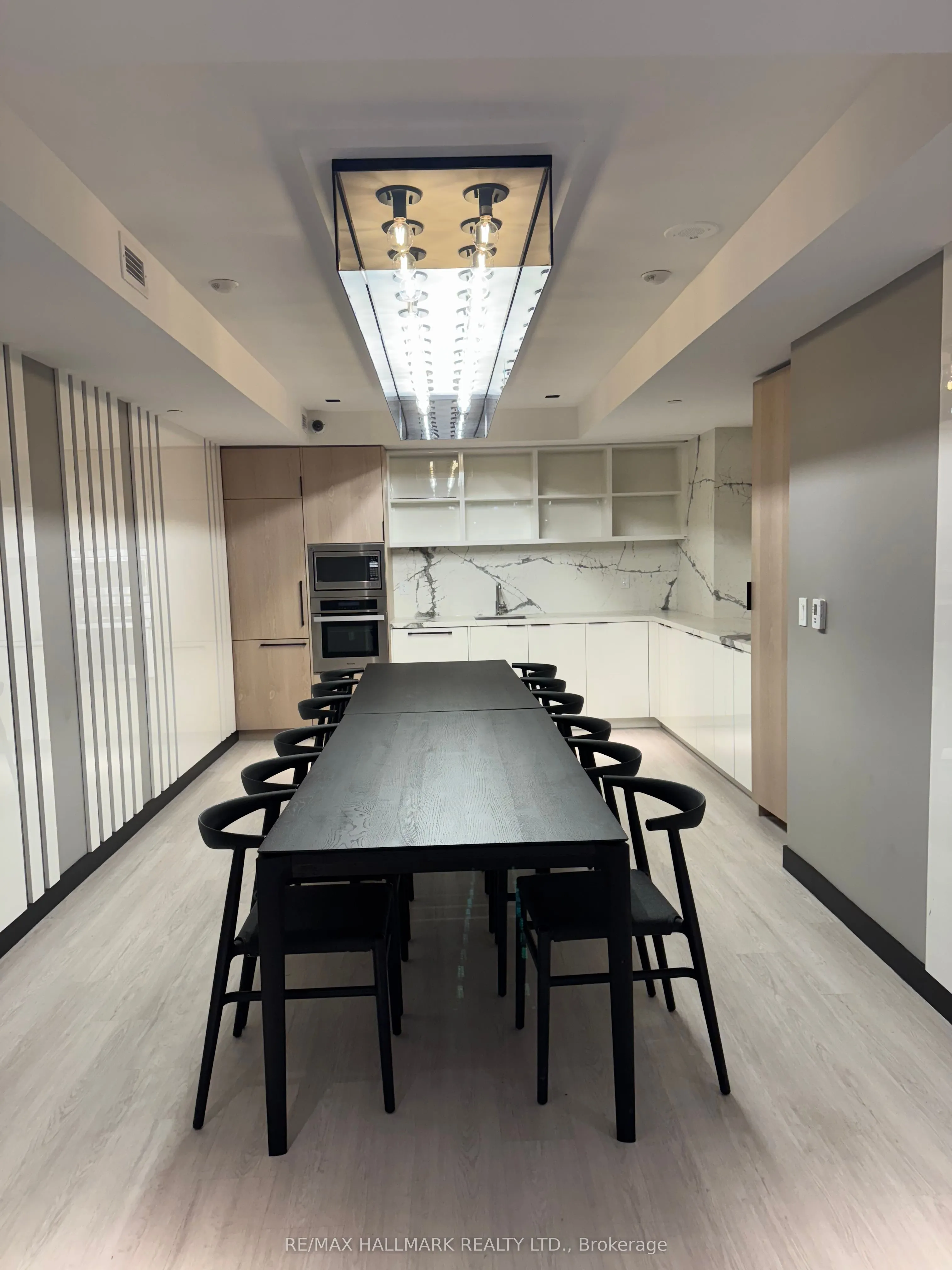 2 Augusta Avenue, #507