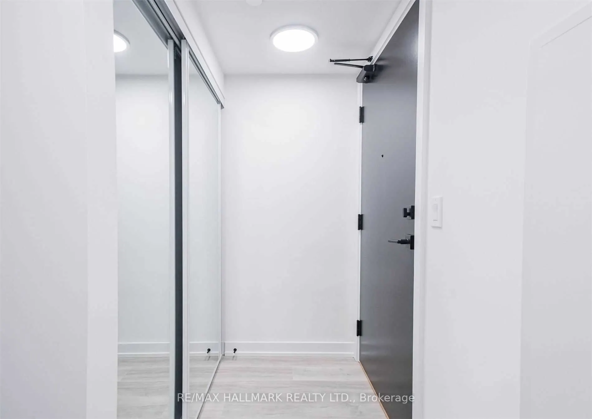 2 Augusta Avenue, #507