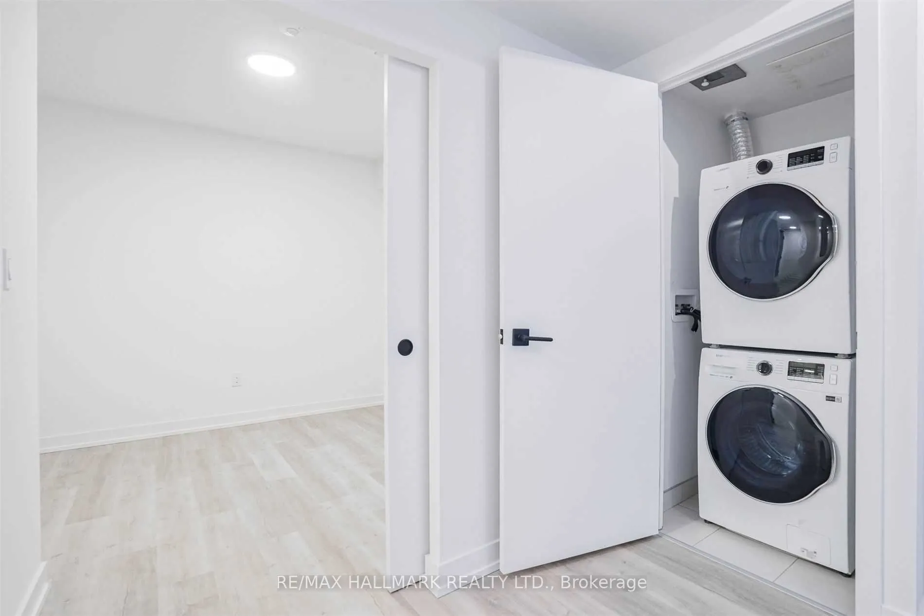 2 Augusta Avenue, #507