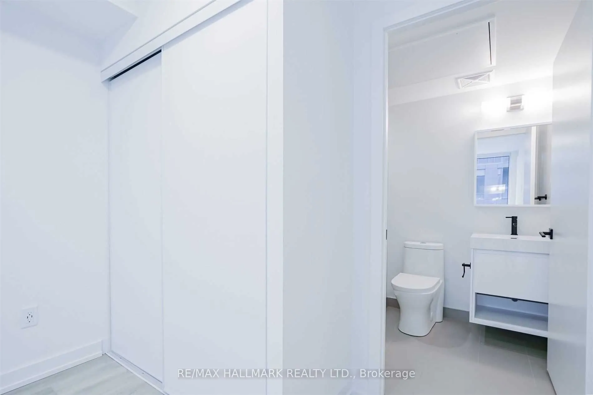 2 Augusta Avenue, #507