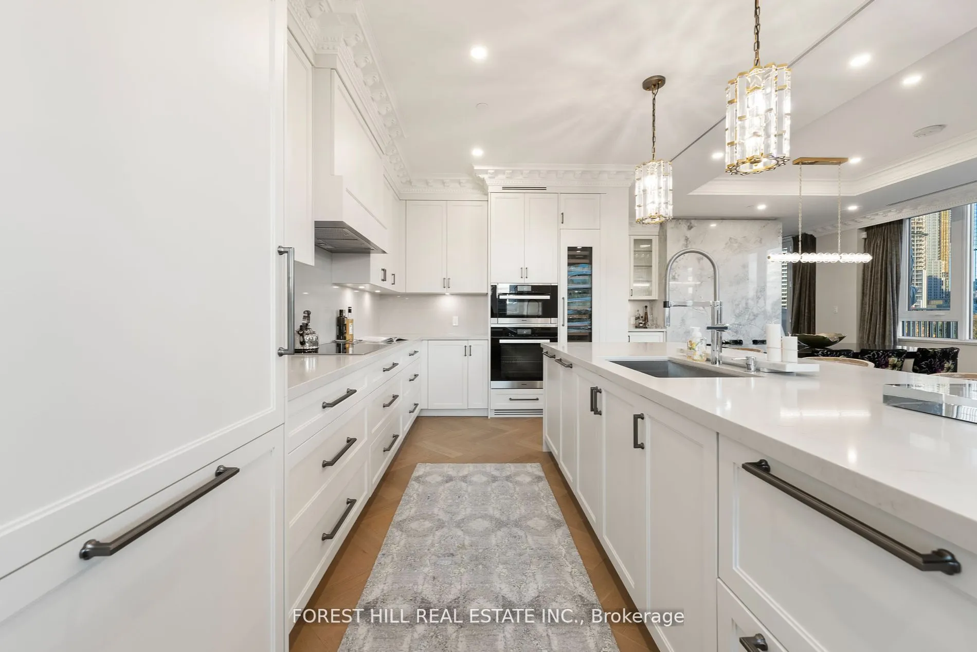 128 Hazelton Avenue, #602