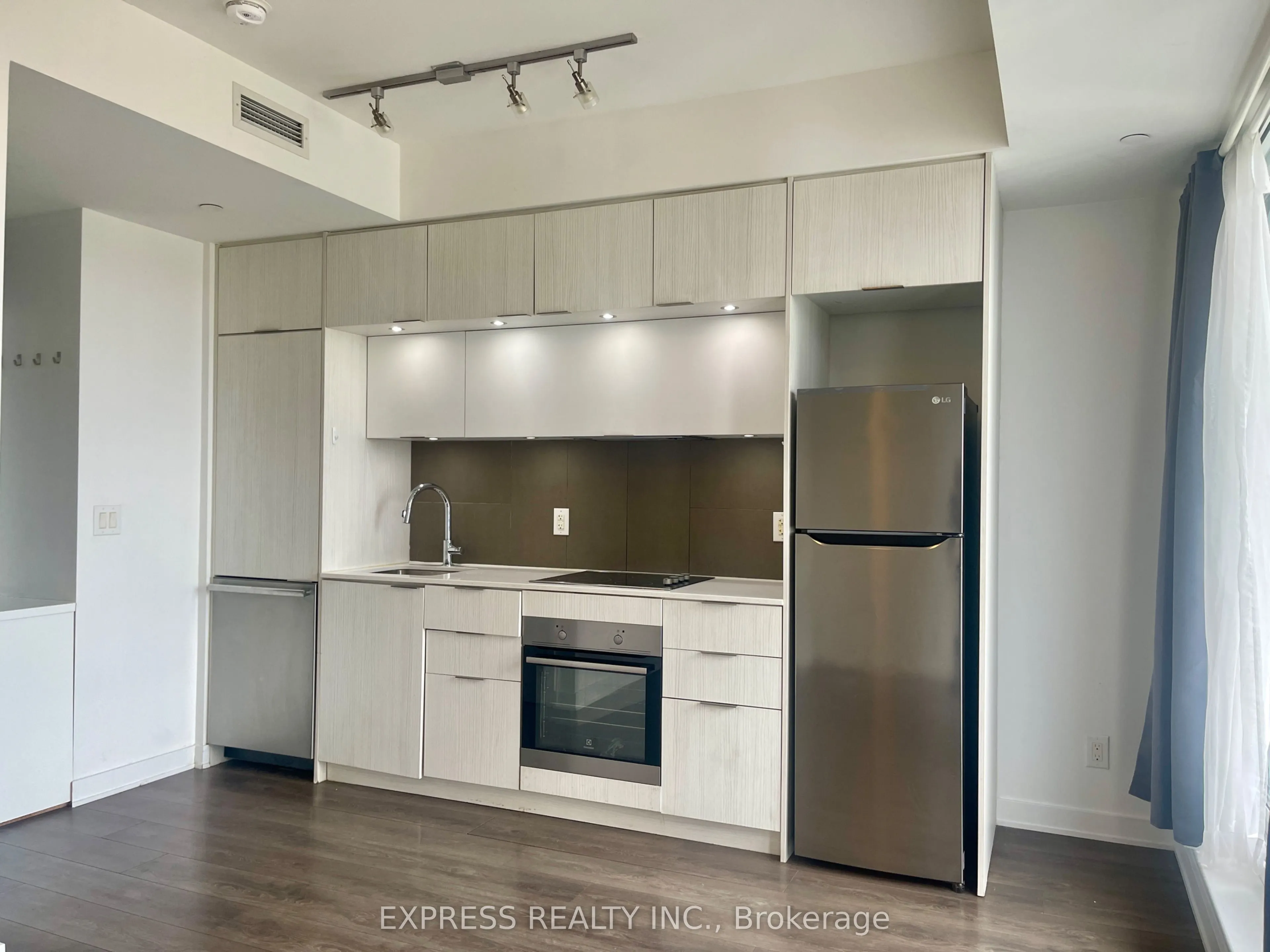 55 Regent Park Boulevard #1711