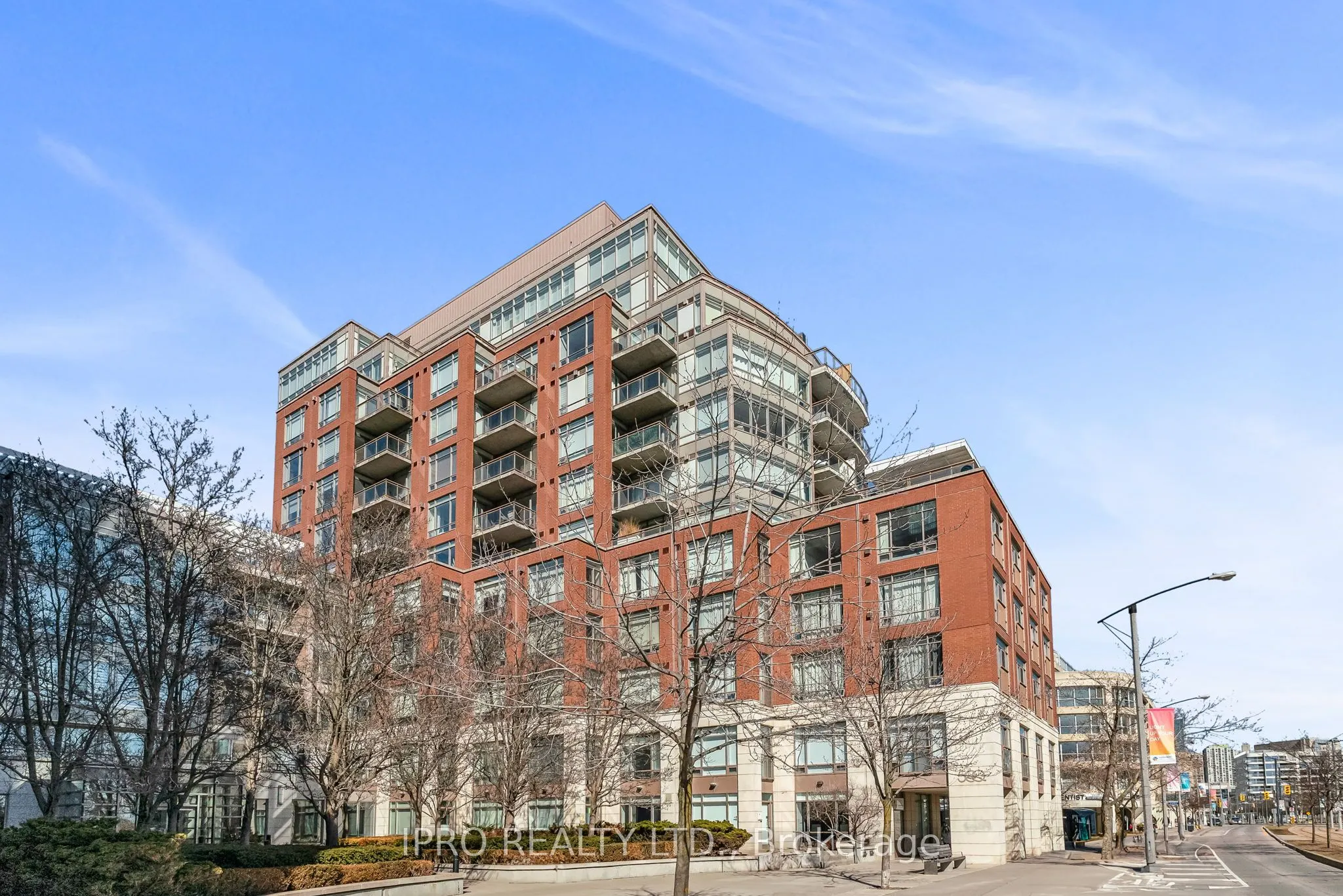 500 Queens Quay W, #210E