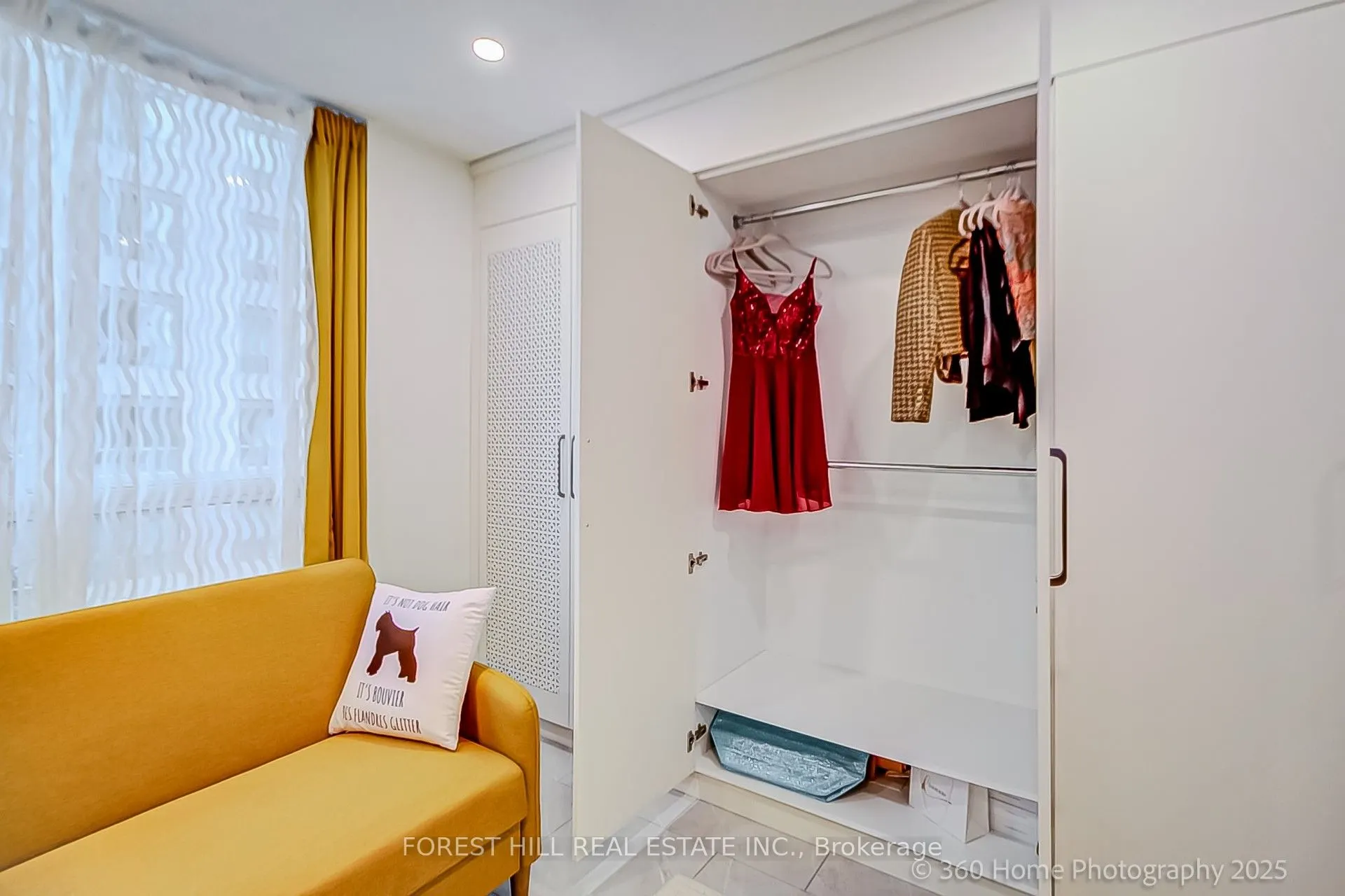 21 HILLCREST Avenue, #404