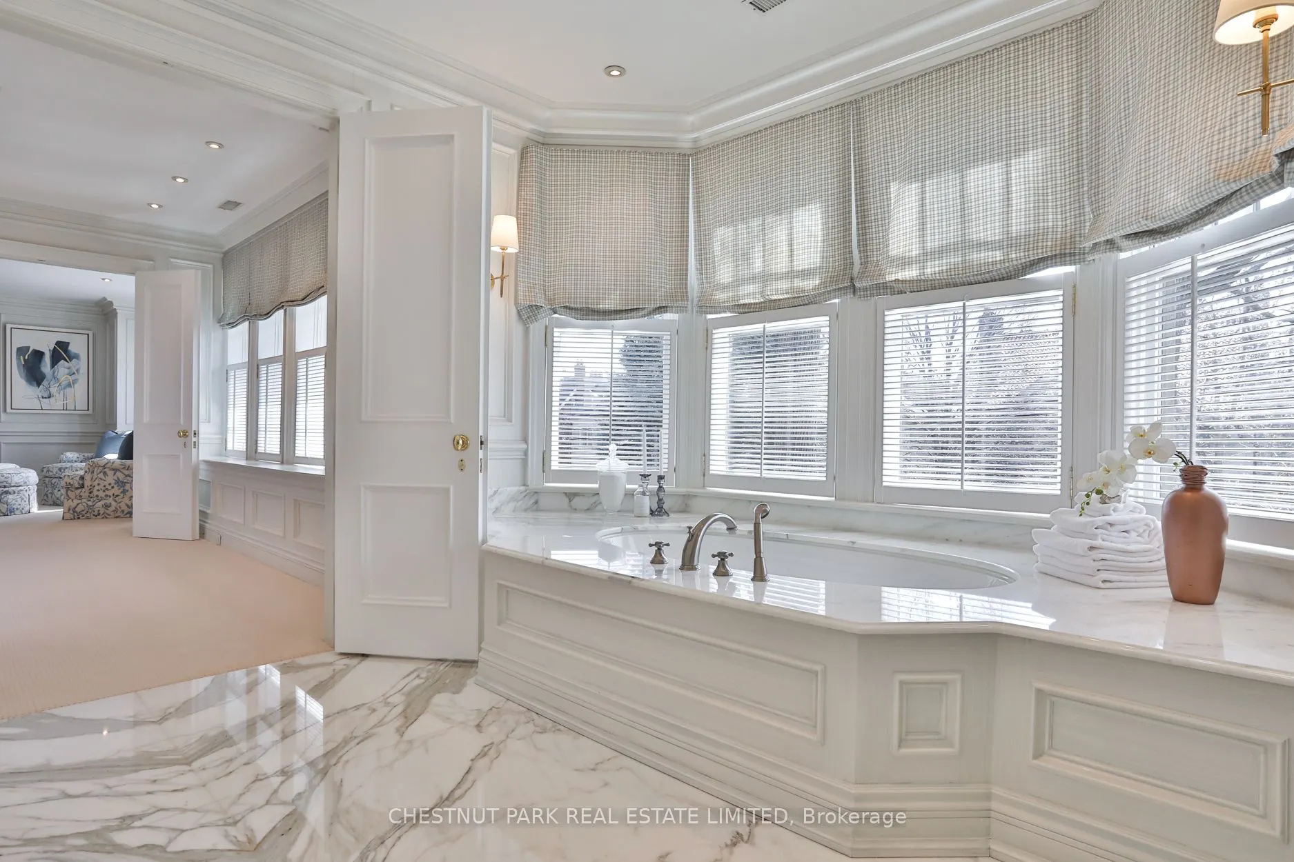 170 Roxborough Drive