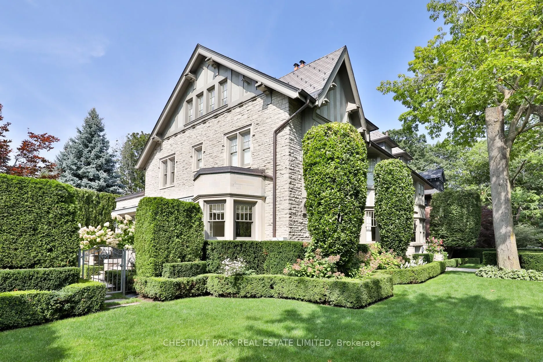 170 Roxborough Drive