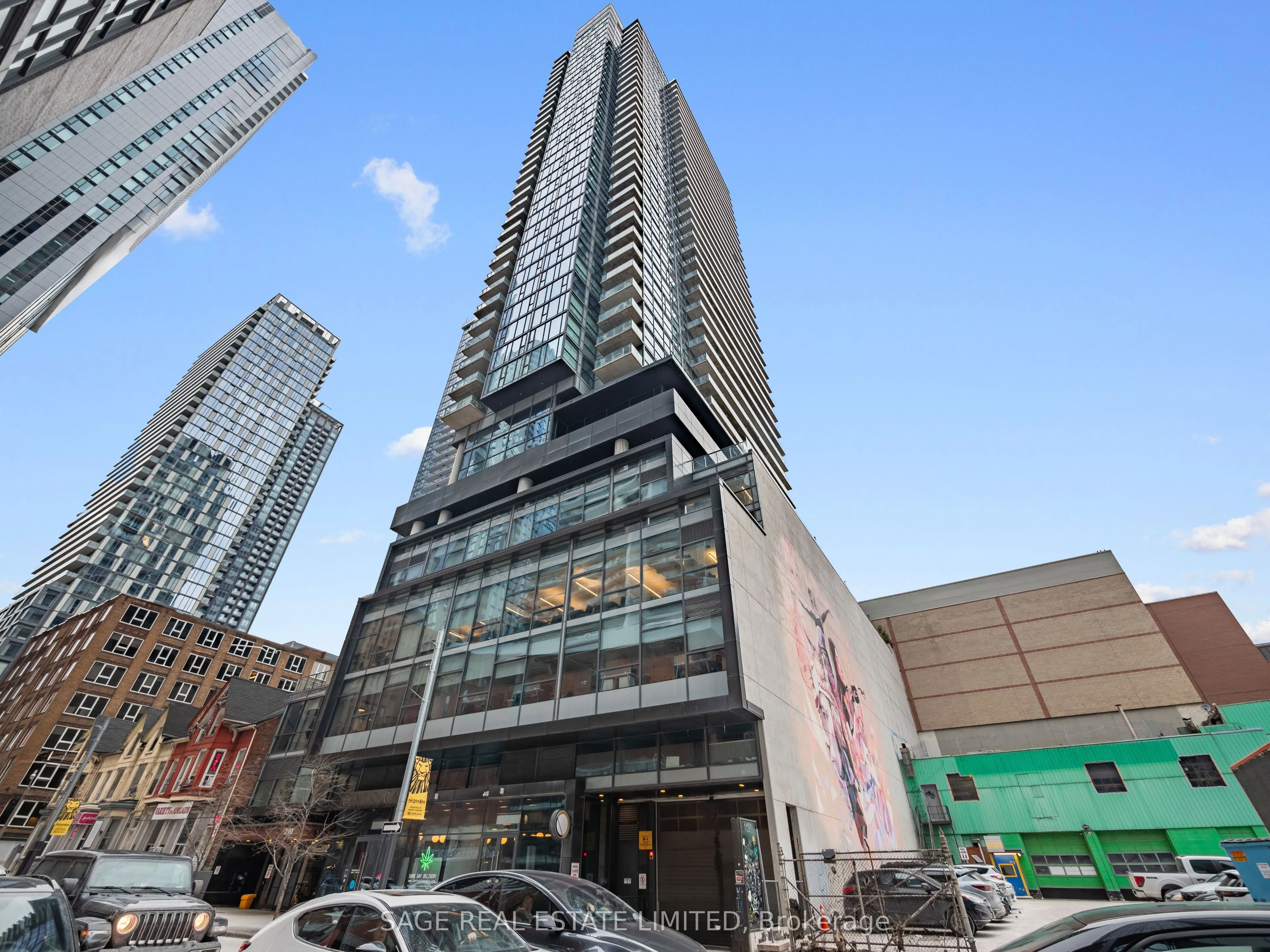 290 Adelaide Street W, #4104