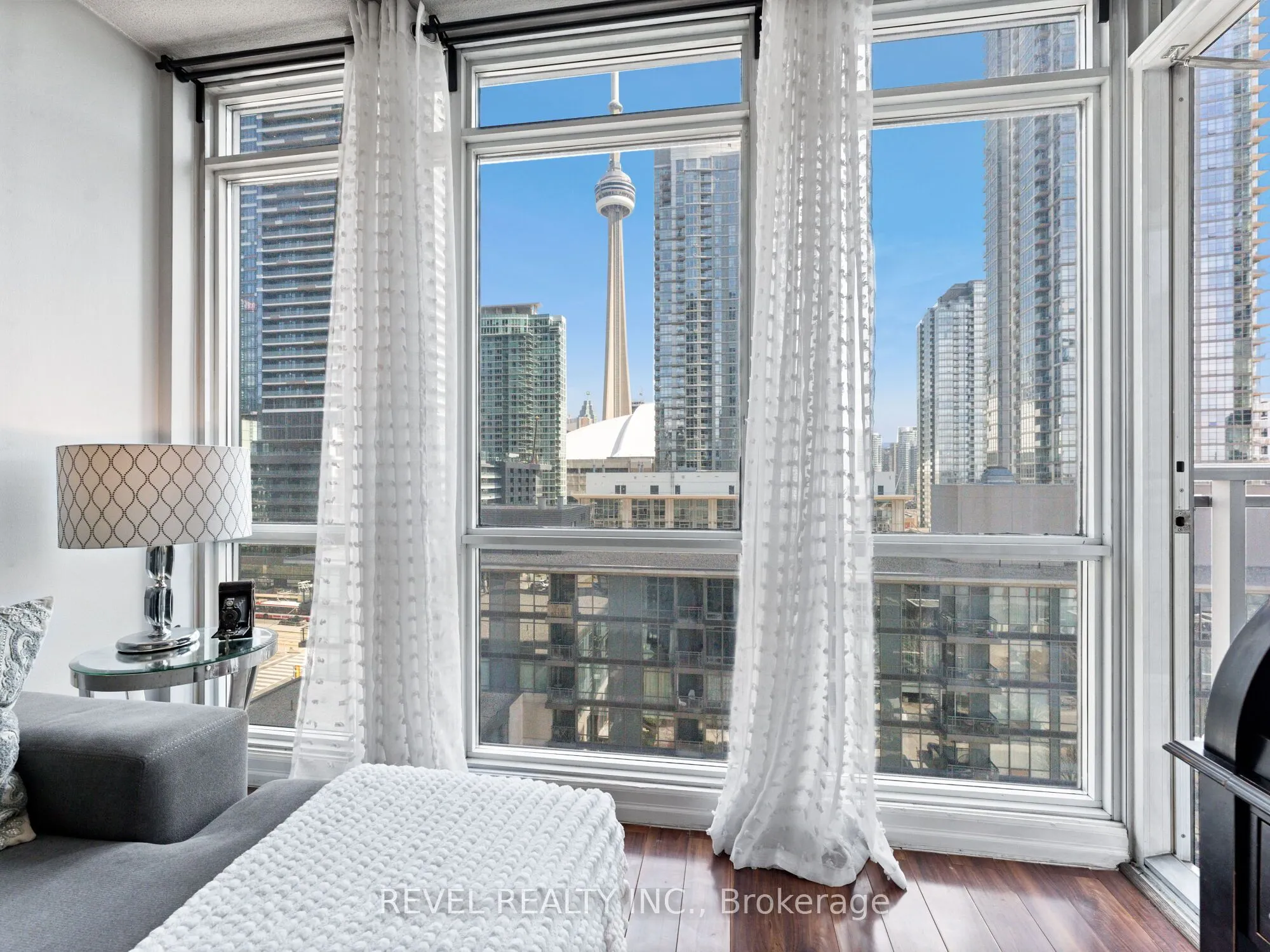 15 Fort York Boulevard, #1208