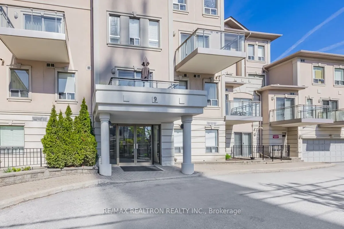 9 Greenbriar Road, #306
