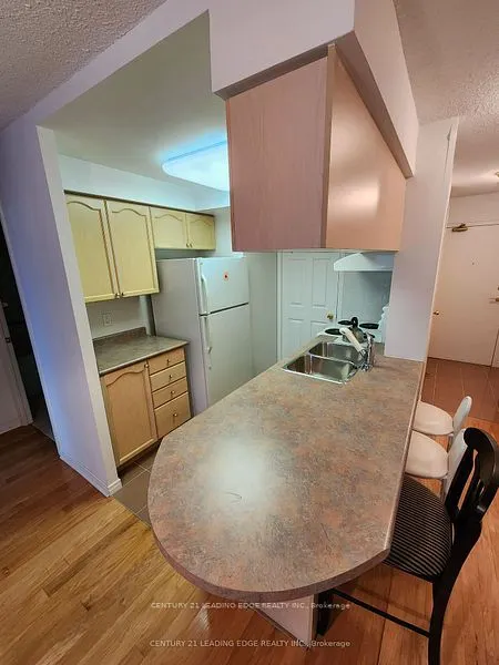 8 Hillcrest Avenue, #703