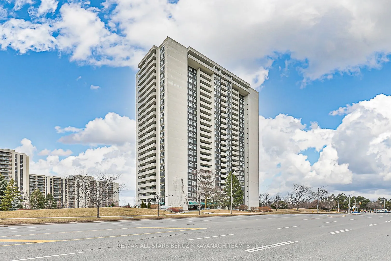 3300 Don Mills Road, #909
