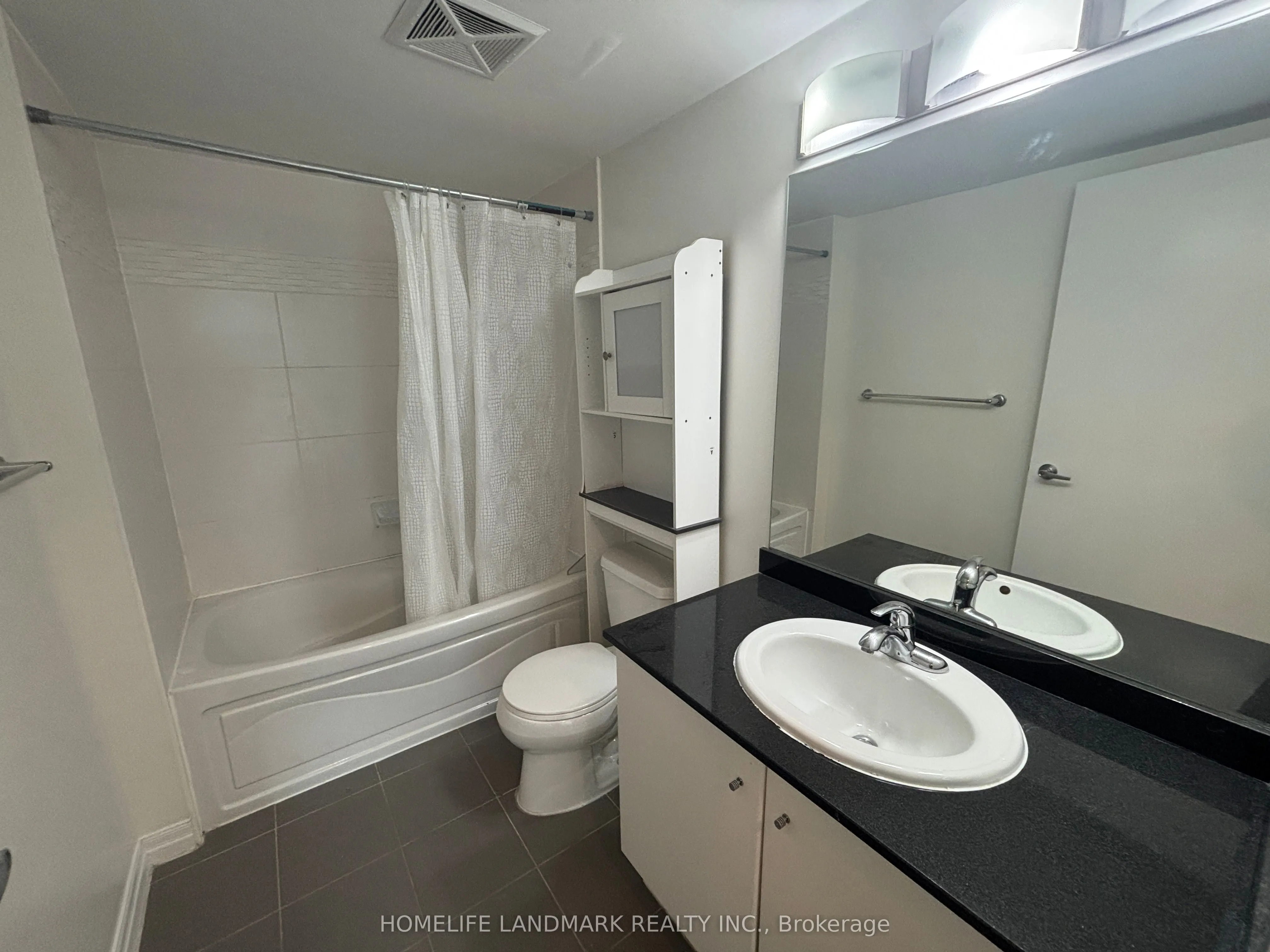 12 Yonge Street, #1606