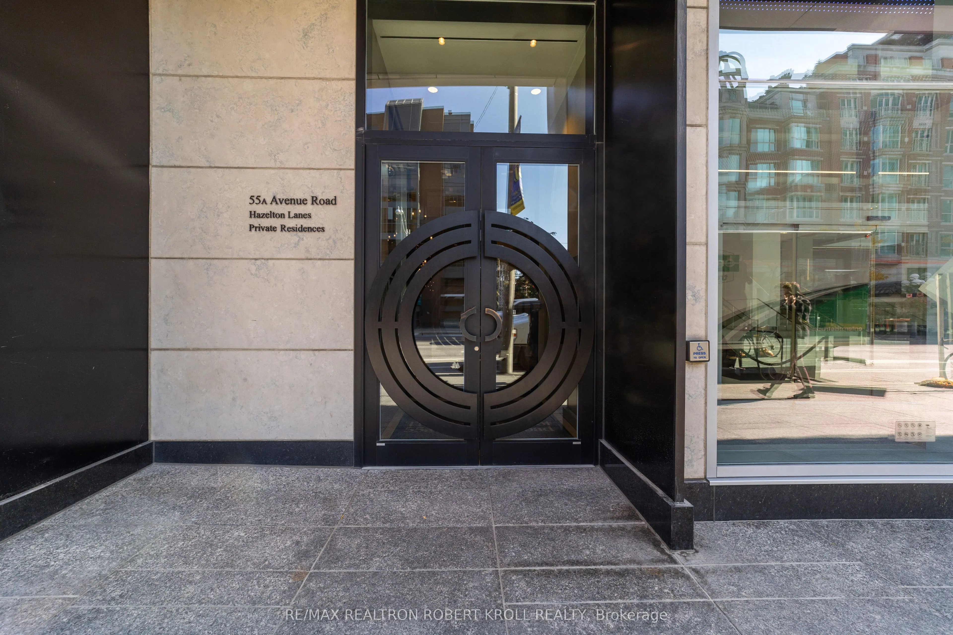 55A Avenue Road, #602
