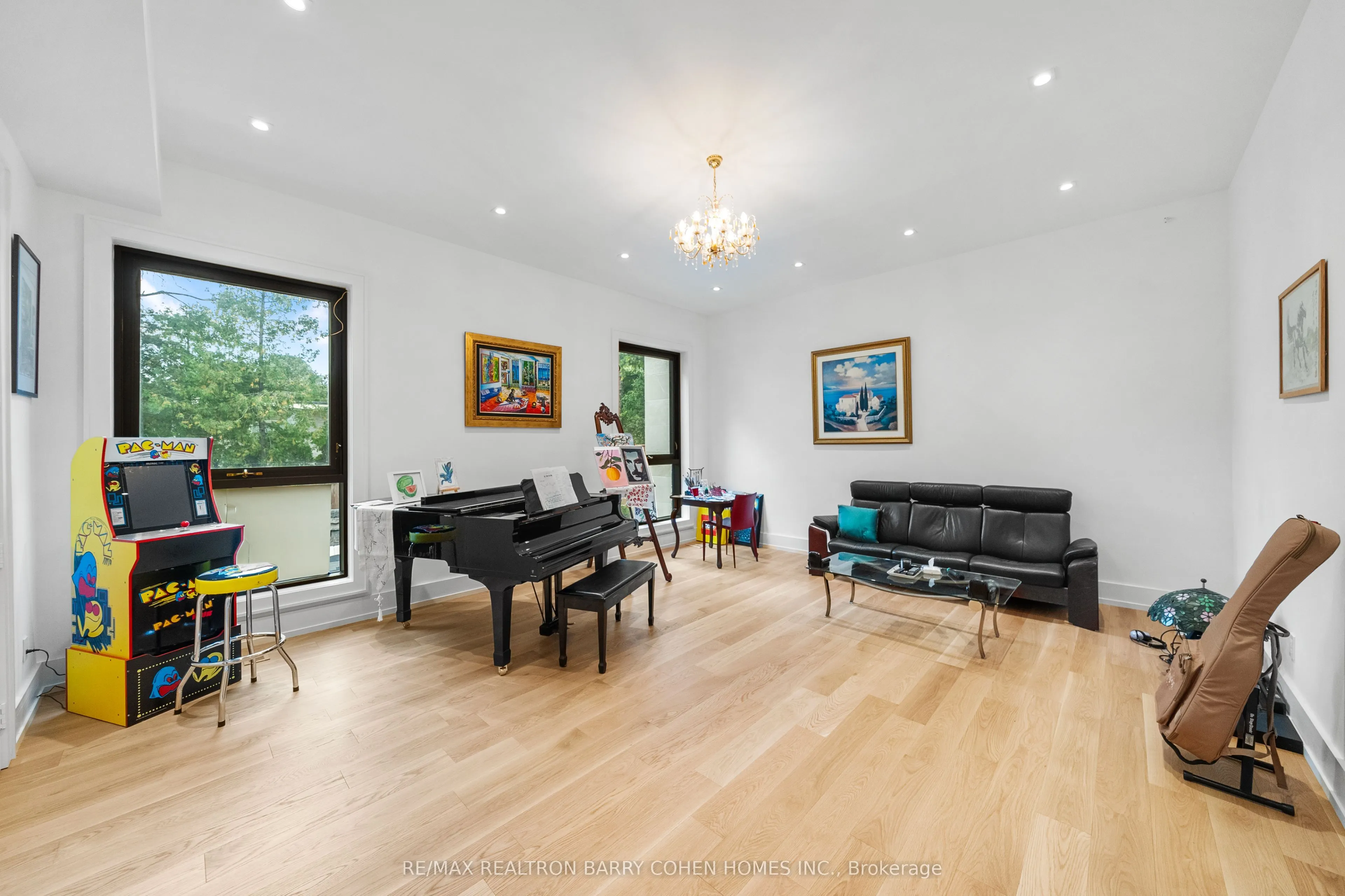28 Brian Cliff Drive