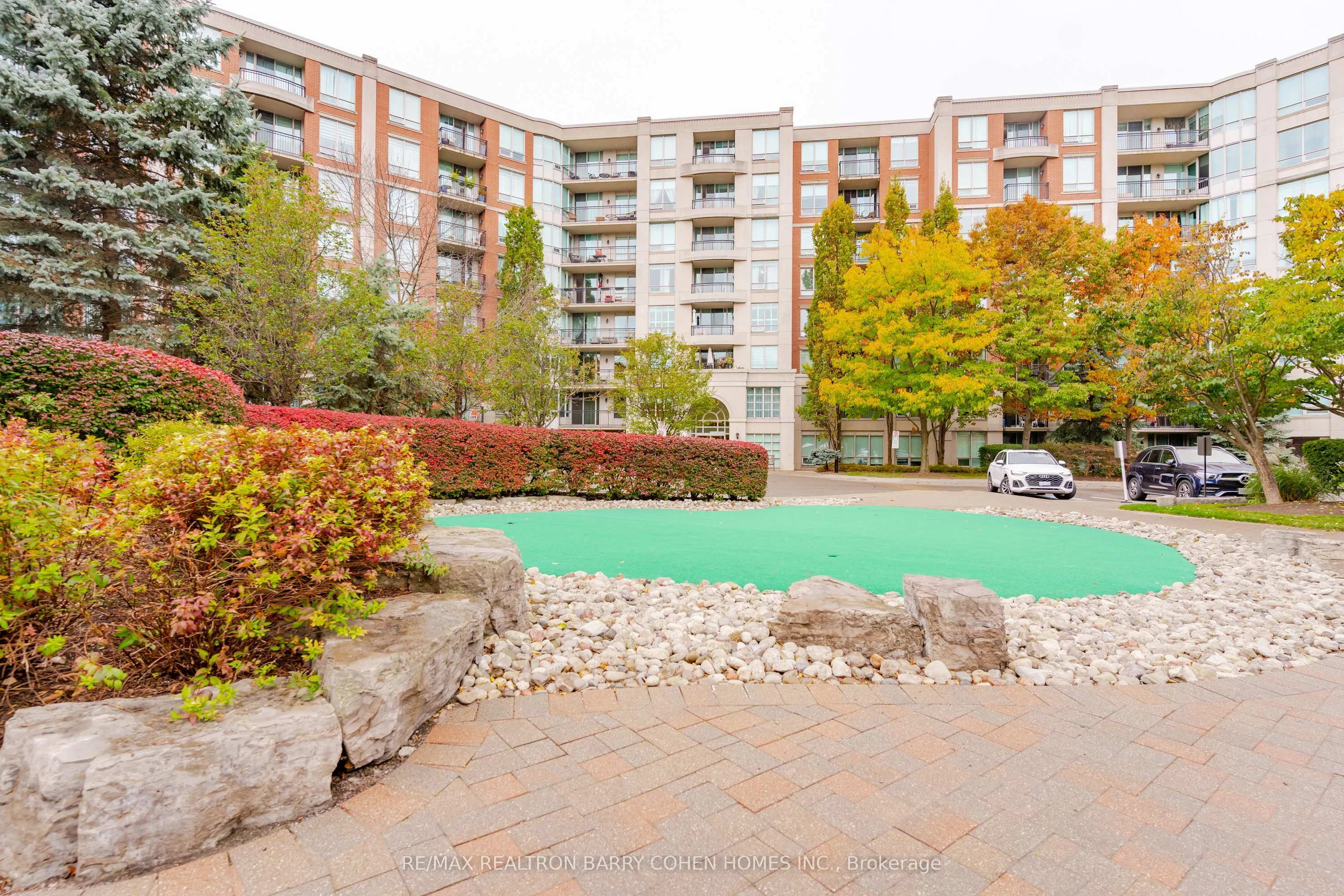 28 William Carson Crescent, #815