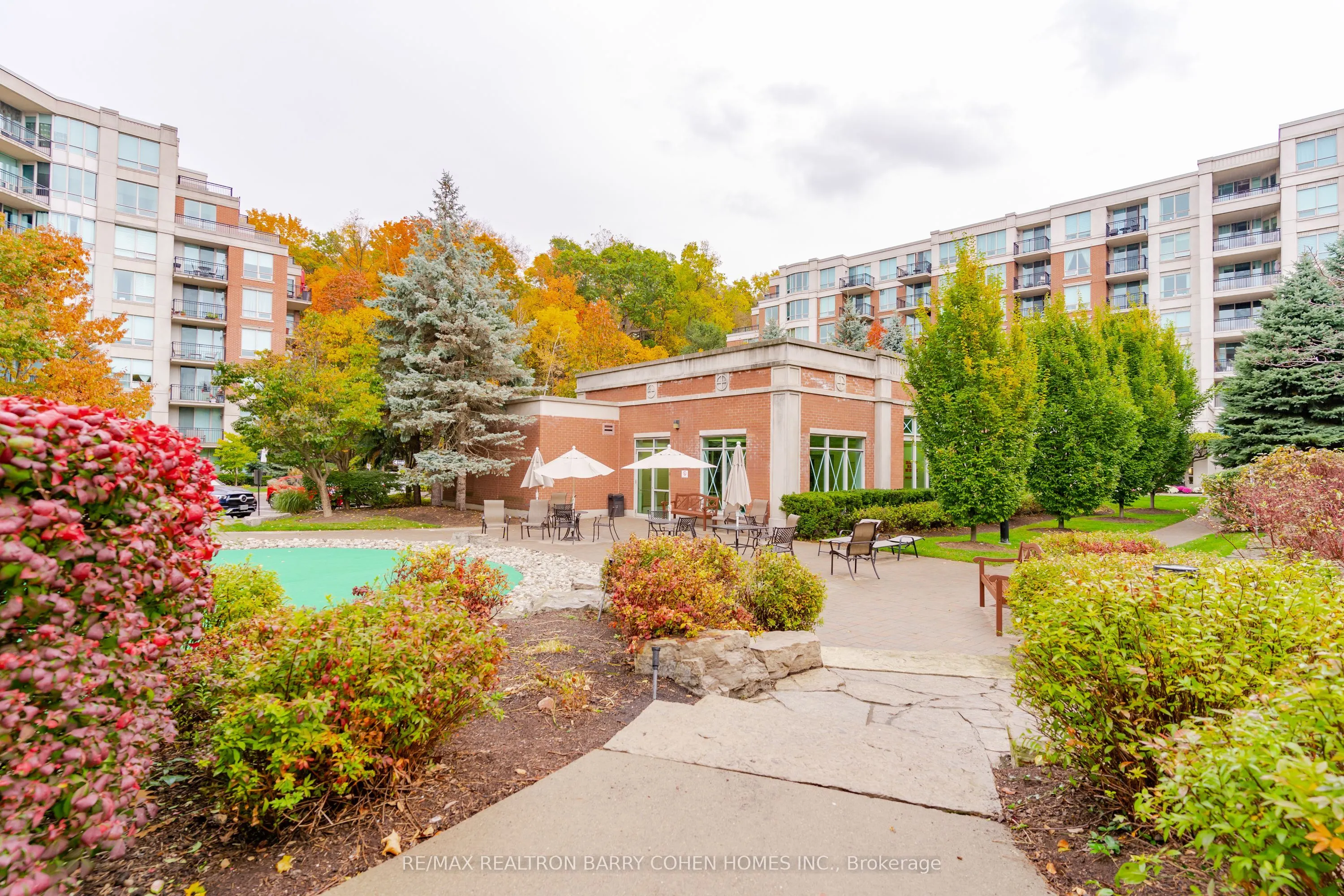 28 William Carson Crescent #815