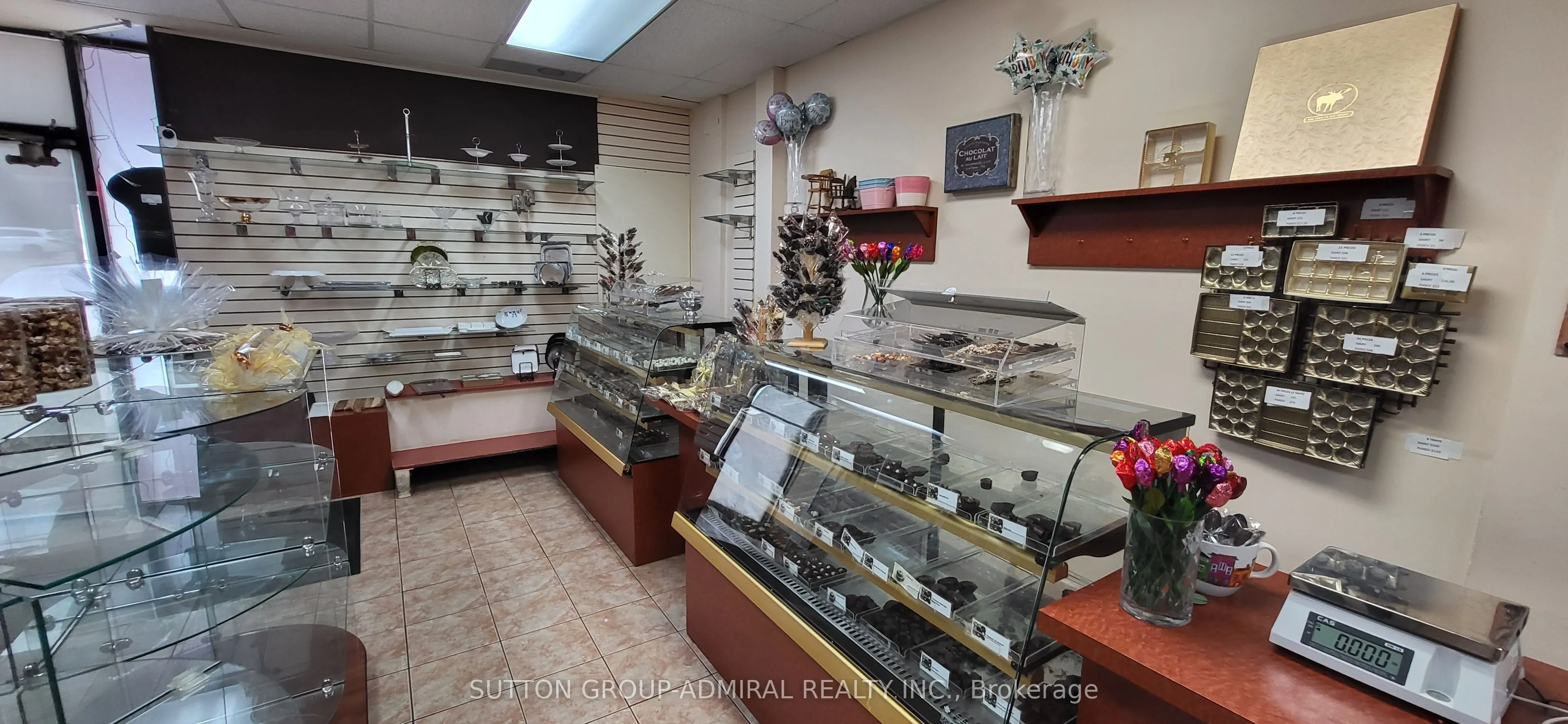 2839 Bathurst Street
