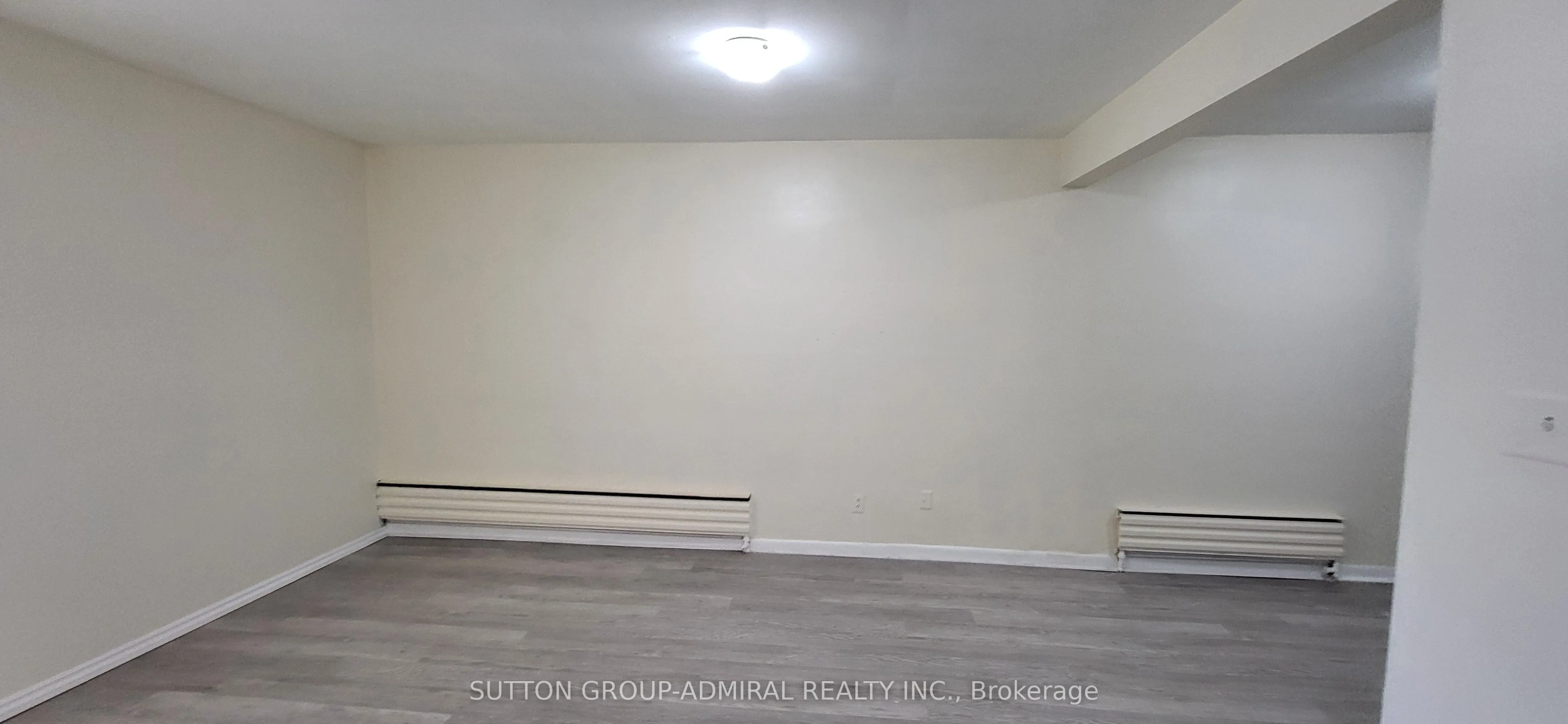 2839 Bathurst Street