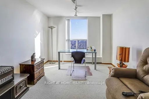 130 Neptune Drive, #1601