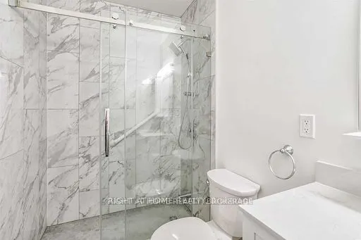 130 Neptune Drive, #1601