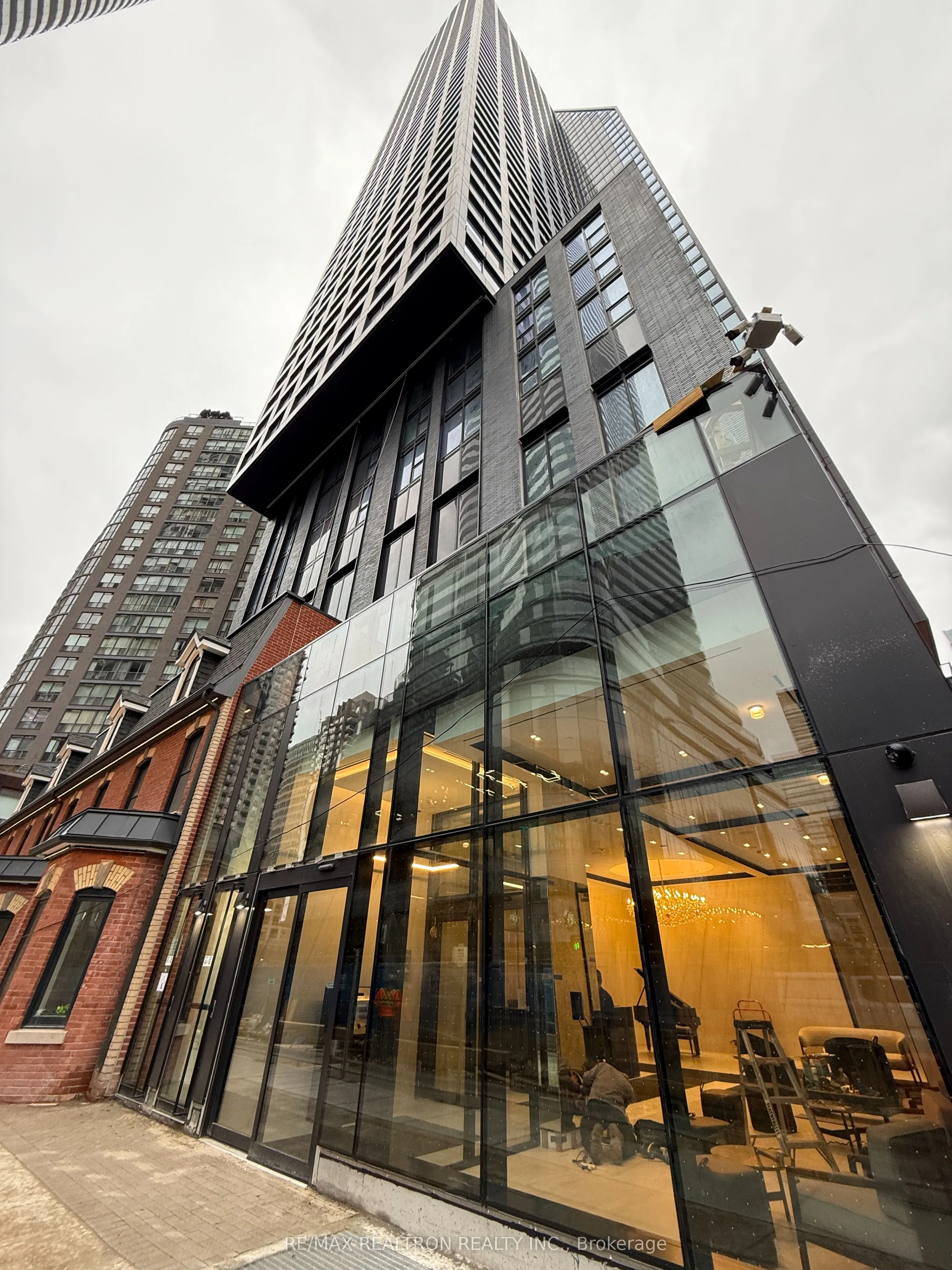 8 Wellesley Street W, #1215