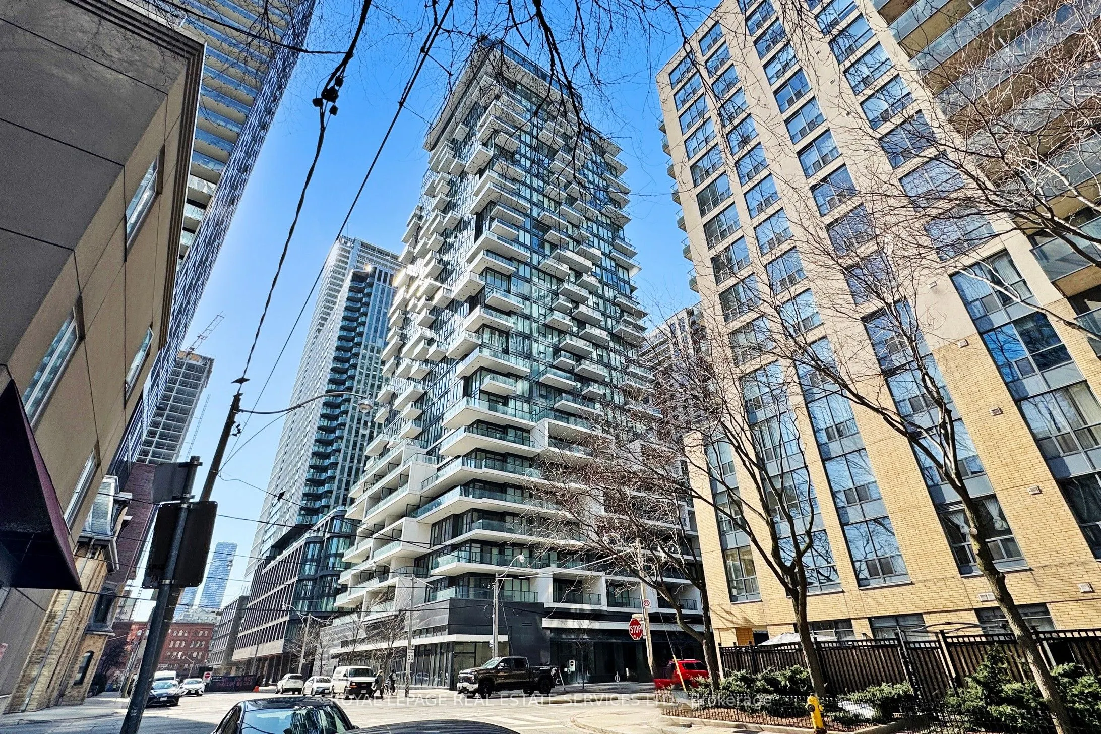 77 Shuter Street, #612