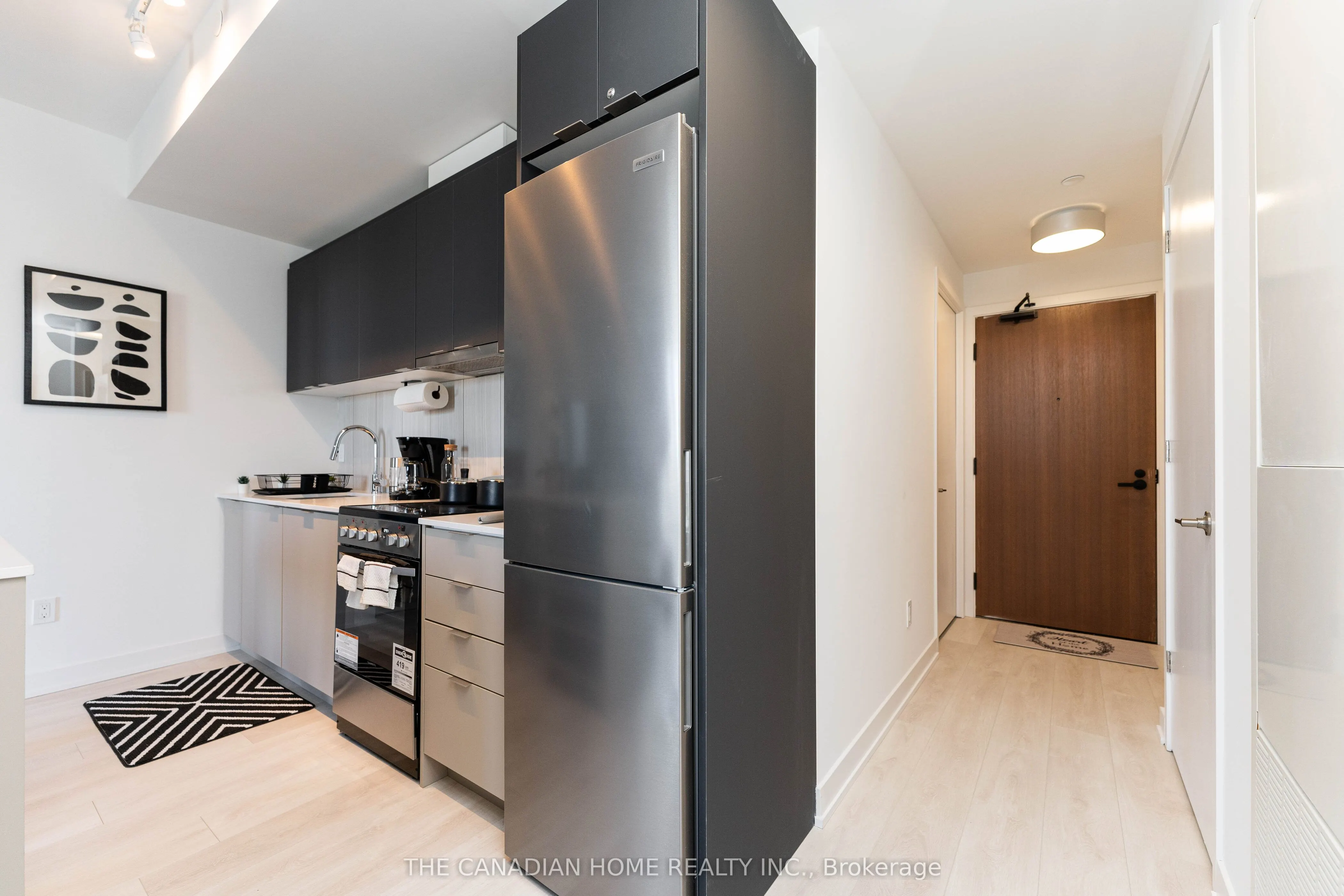 8 Tippett Road, #1511