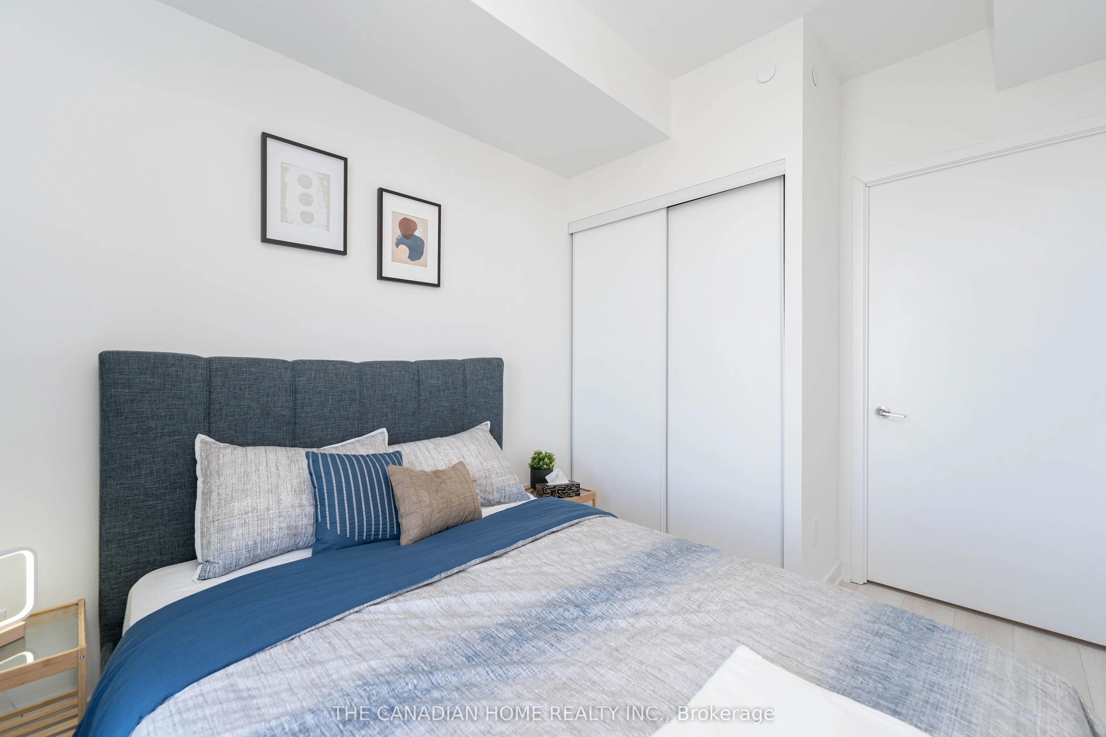 8 Tippett Road, #1511